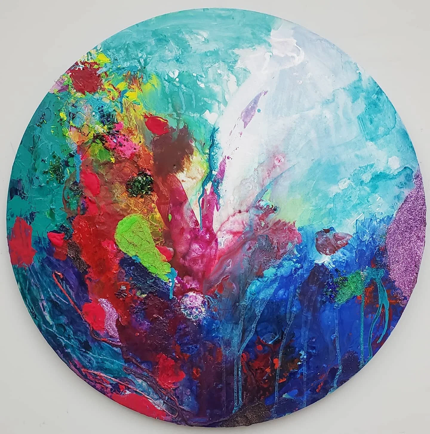 This piece is giving me joy. I am loving having it hanging in the studio until it finds its forever home. 💙