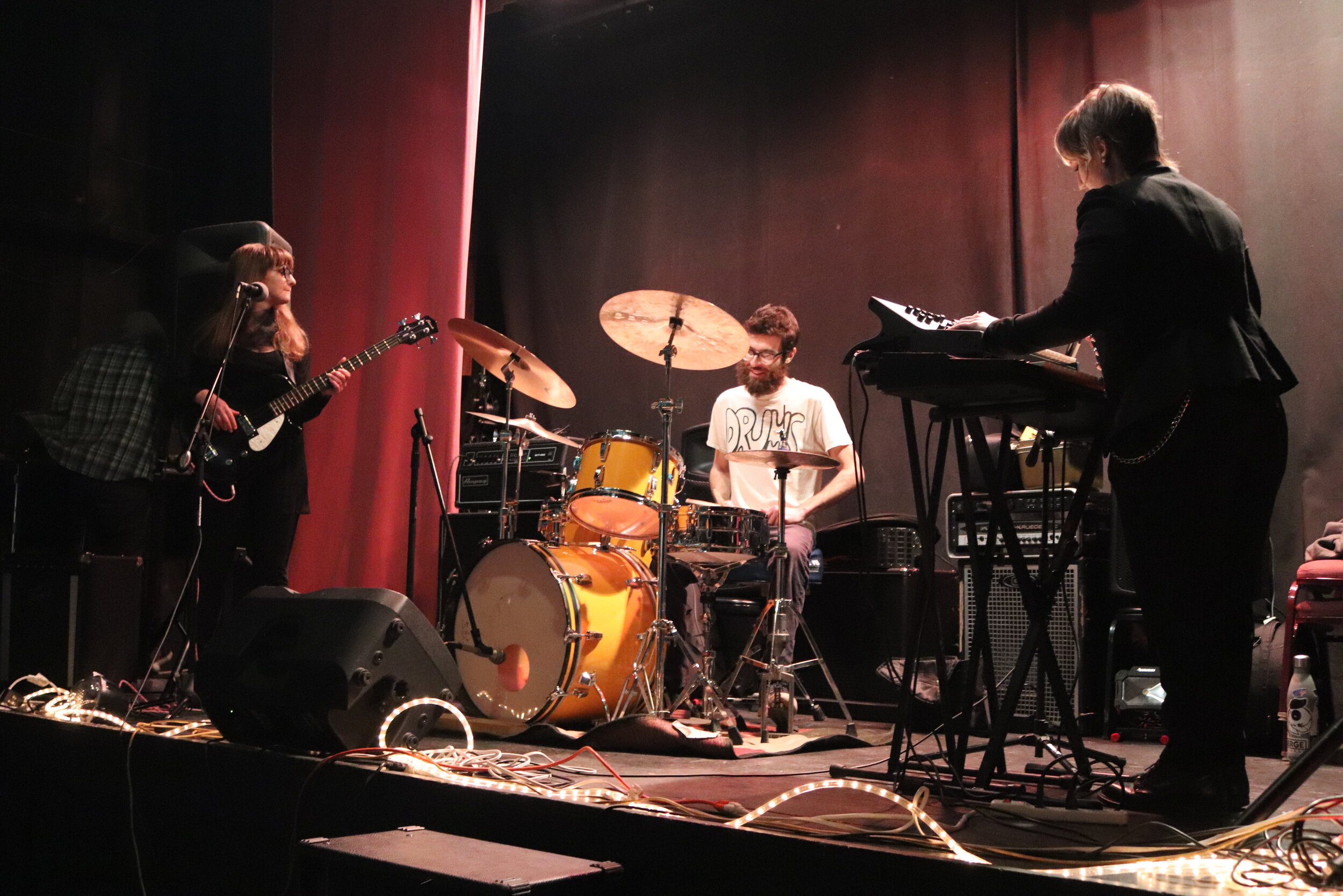 Kutztown’s Hairdo perform at the Ice House. (Shamus McGroggan/TAPE SWAP RADIO)