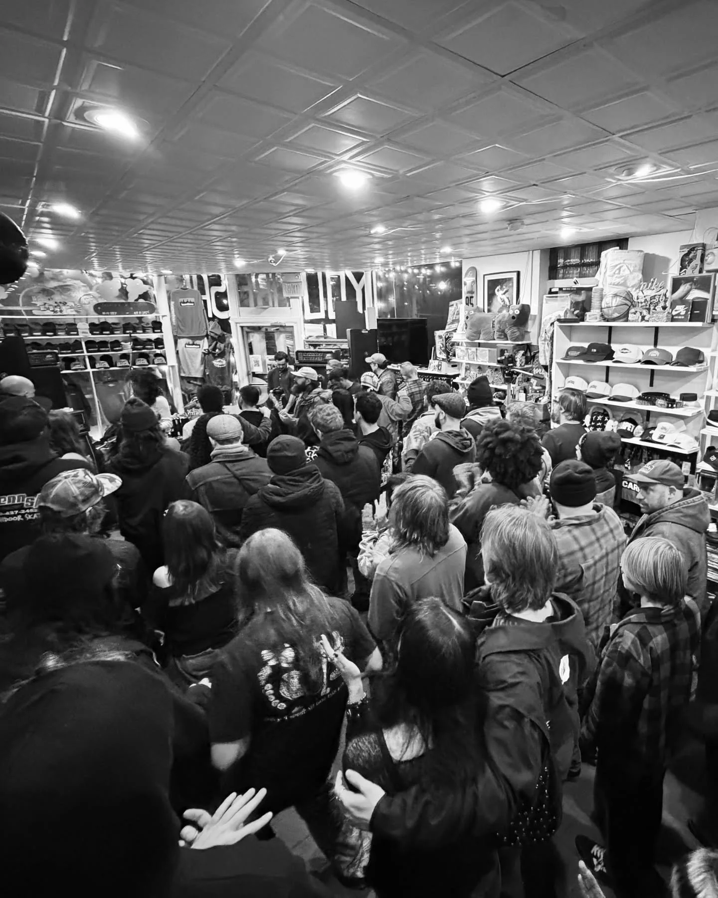 Thank you to everyone that came out to the show and live recording at @homebase610 on Friday!

You packed the shop for @skateshopday &mdash; and @wipesbandus, @headzo_band, and @leadpet4l ruled. Long live Homebase!! 🛹

We'll be releasing special liv