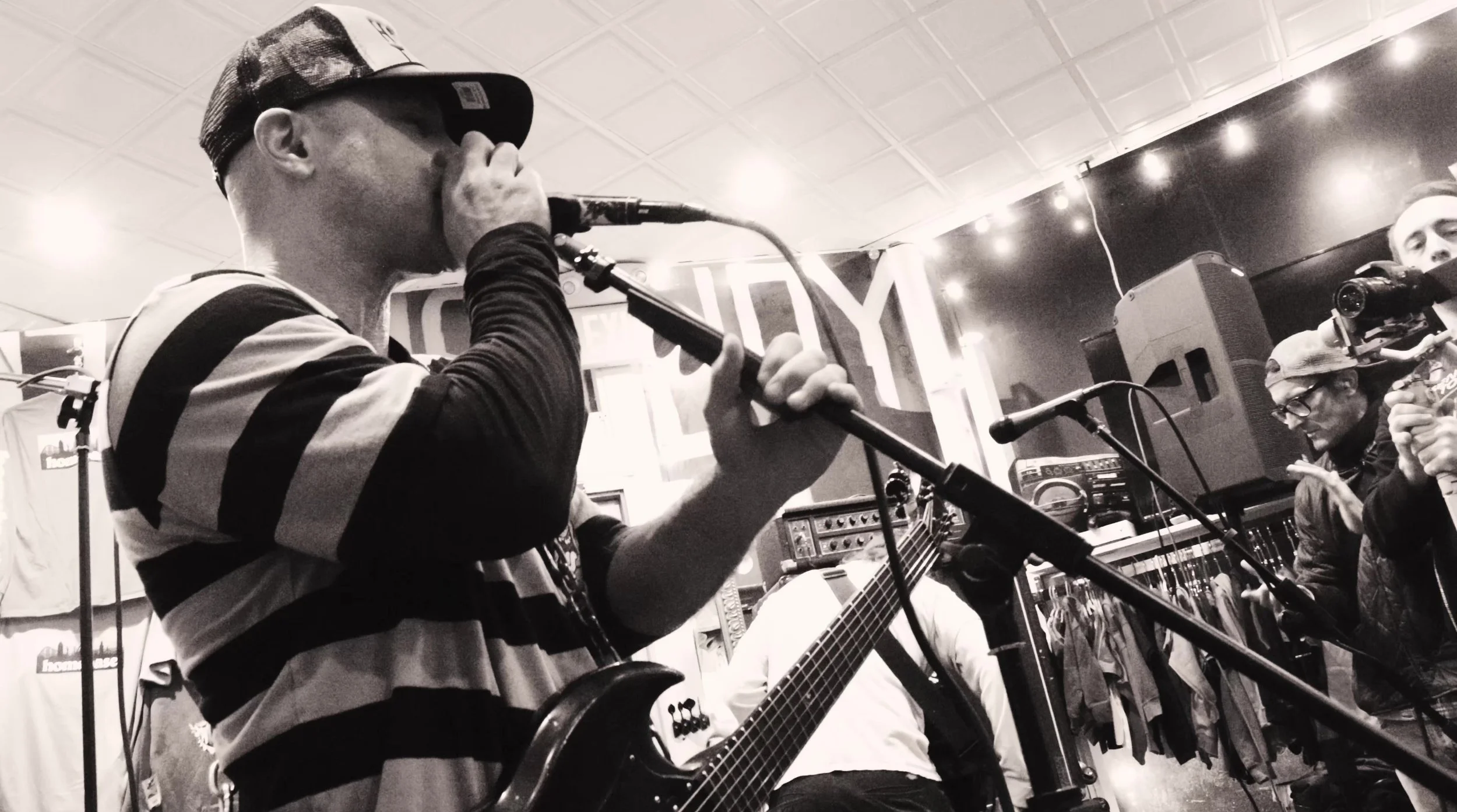 Headzo: Live at Homebase Skateshop
