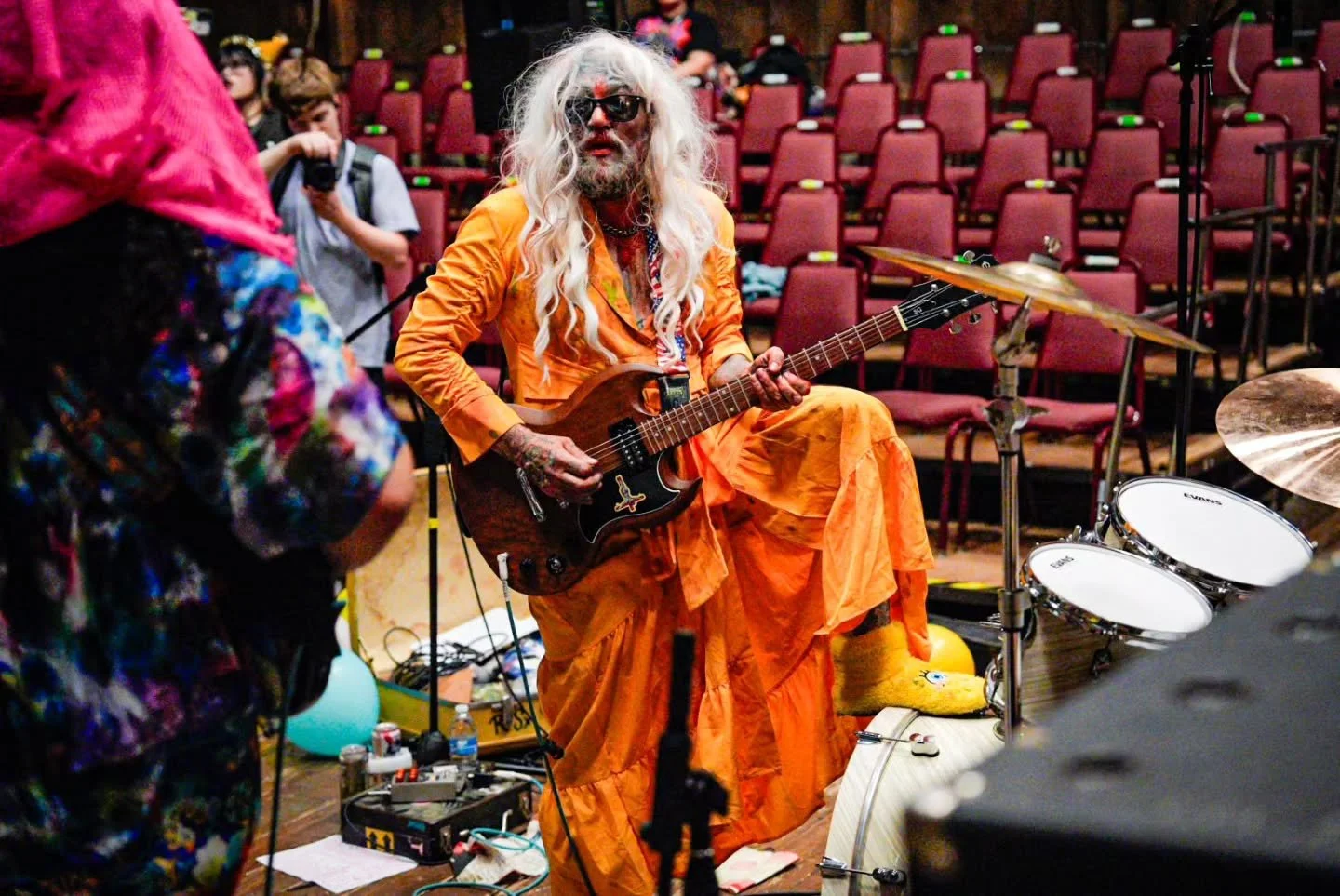 ⚡️🔊 2026 LV SUMMER'S END PUNK ROCK FLEA MARKET- BAND PHOTOS - 1/3⚡️🔊

Rumple Stiltskinz &amp; The Dumpster Full O' Sound's live set ended the PRFM in a way only this group could: chaotic and hilarious.

The Lehigh Valley trash rock band has recentl