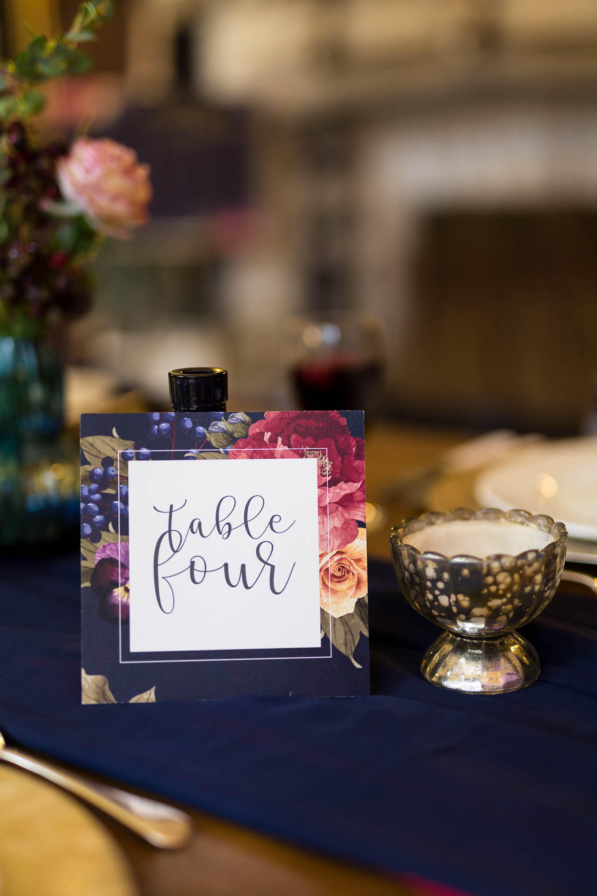 red berry and navy table name ideas sarah ardrey designs hertfordshire