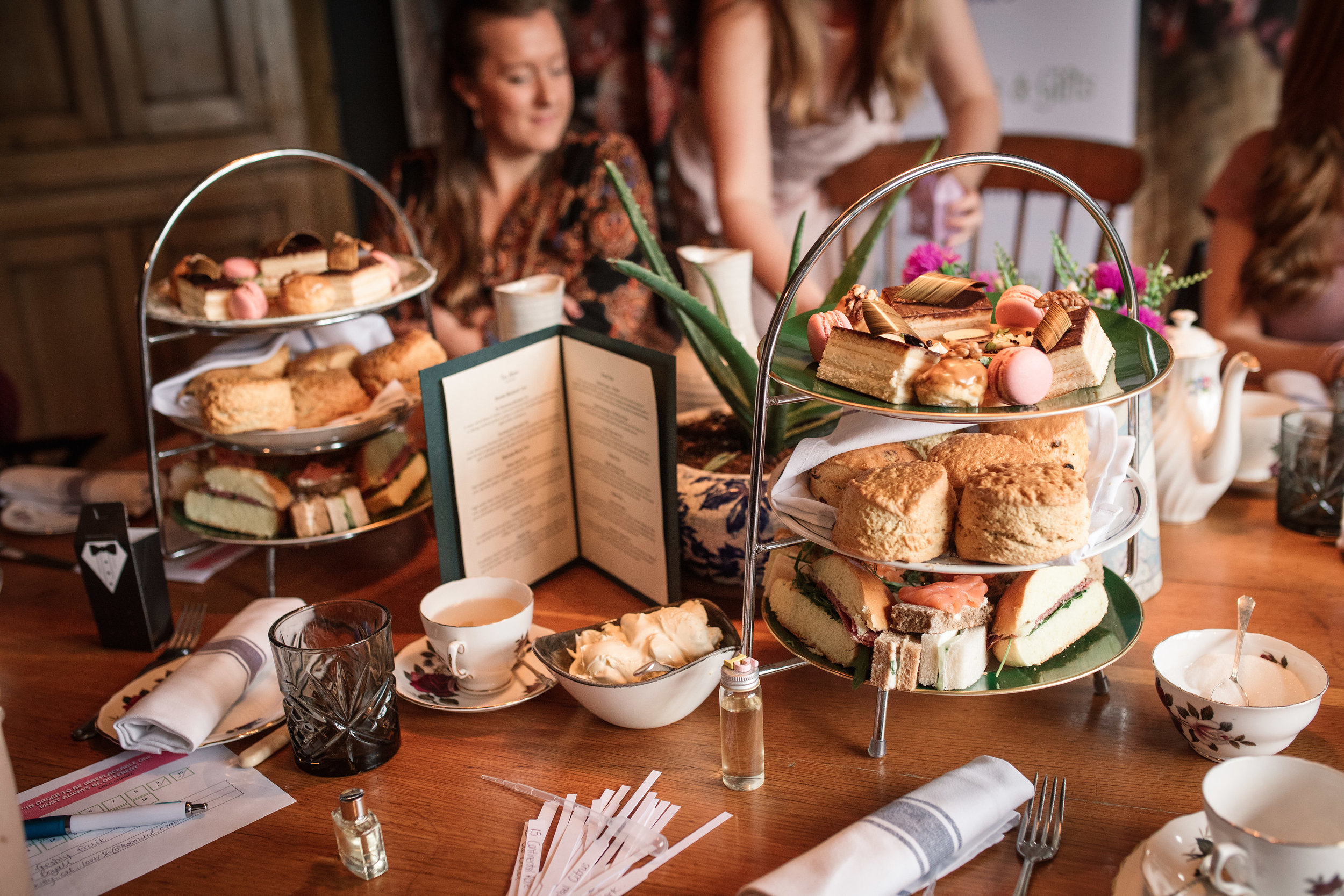 afternoon tea hen party the farmhouse at redcoats hertfordshire