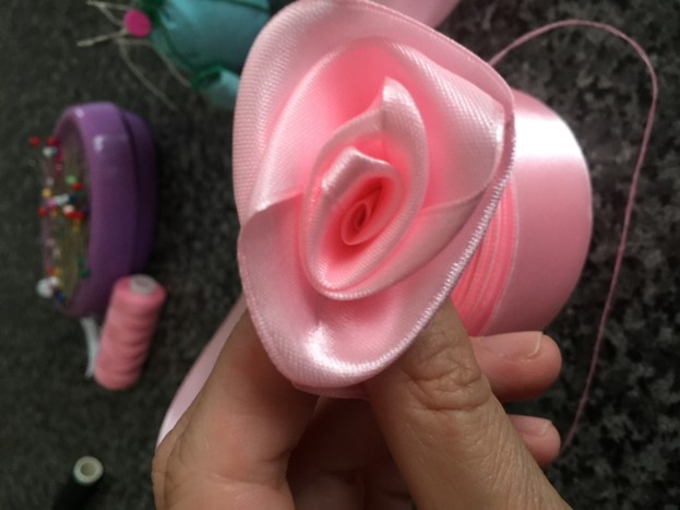 step 5 c how to make a ribbon rose