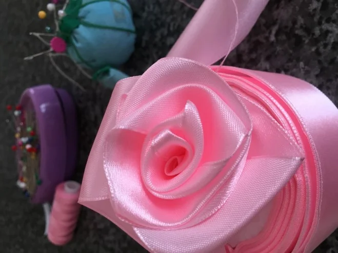 ribbon rose