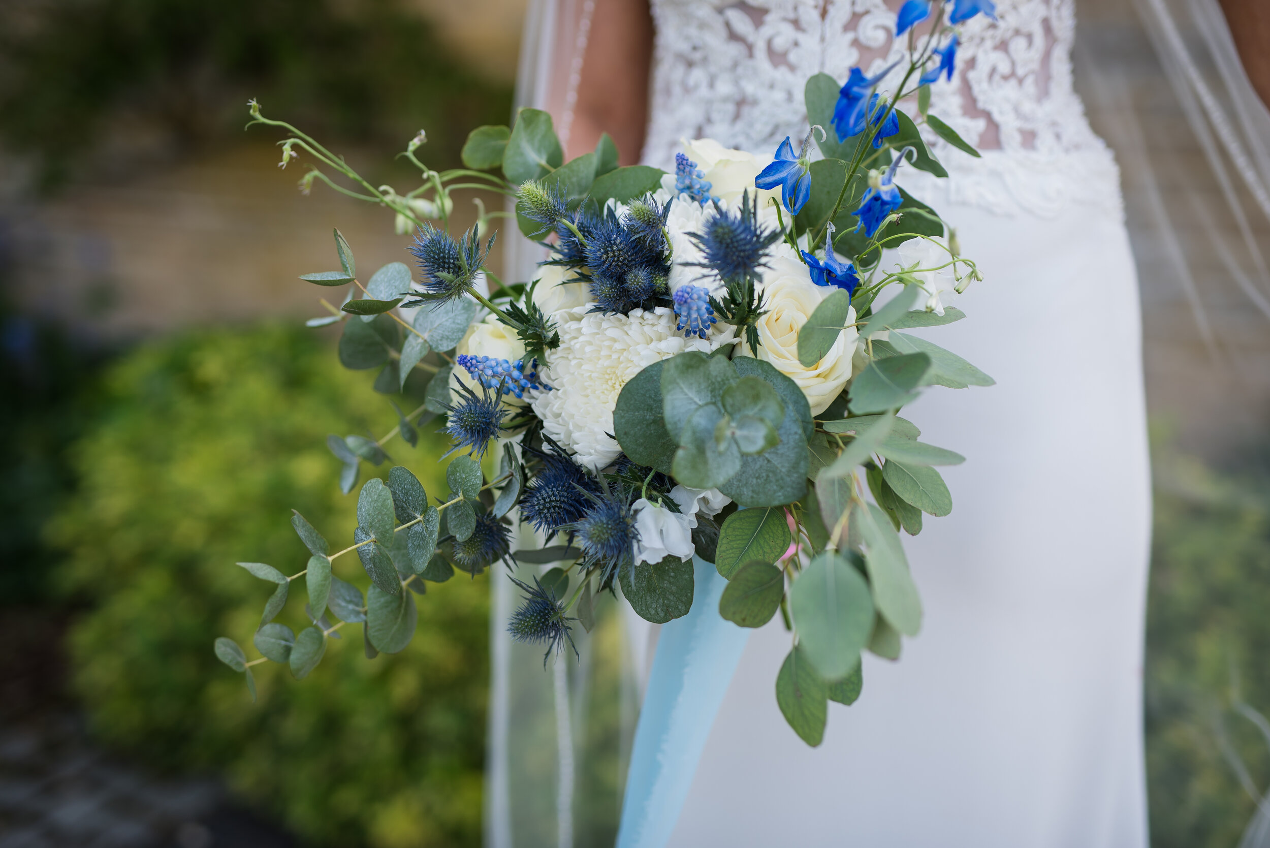 Wedding Flowers_Bridal Bouquet_White and Blue Inspiration_Queen and Eden_FJS Photography