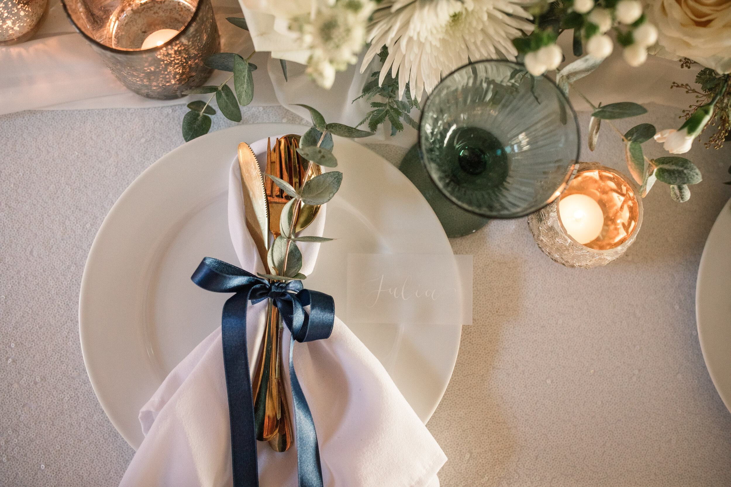 Christmas Inspiration_Winter Wedding_Coltsfoot Hertfordshire_Table Styling_Queen and Eden_Becky Harley Photography