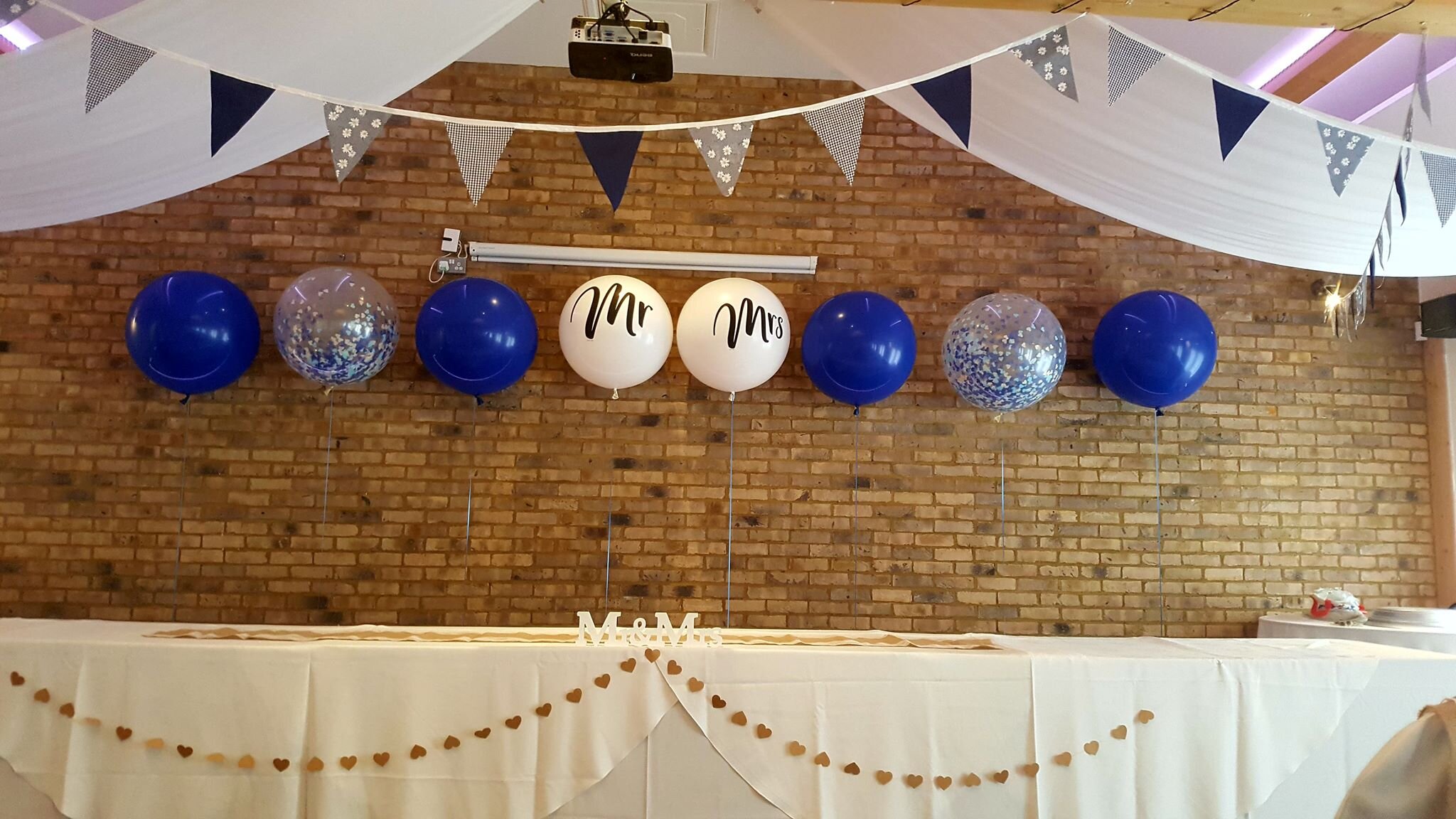 Classic Blue_Balloons_Decor_Wedding Inspiration_Creative Decorations