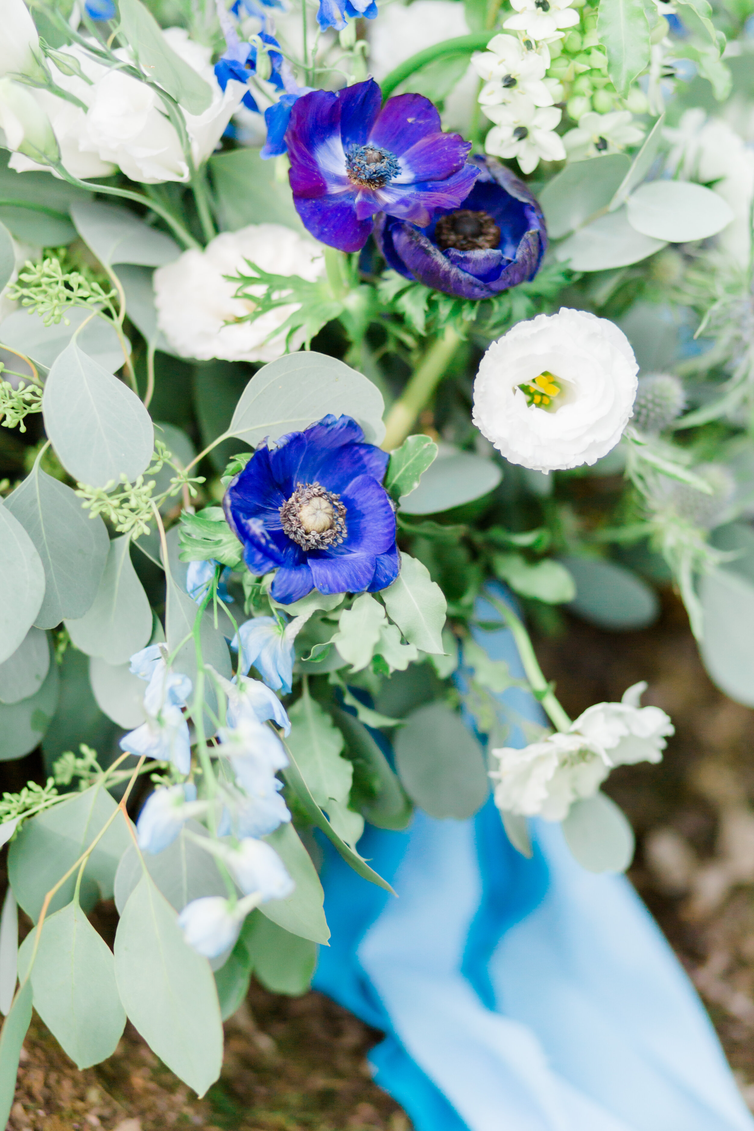 Classic Blue_Bridal Flowers_Wedding Inspiration_Saras Events_Natalie Stevenson