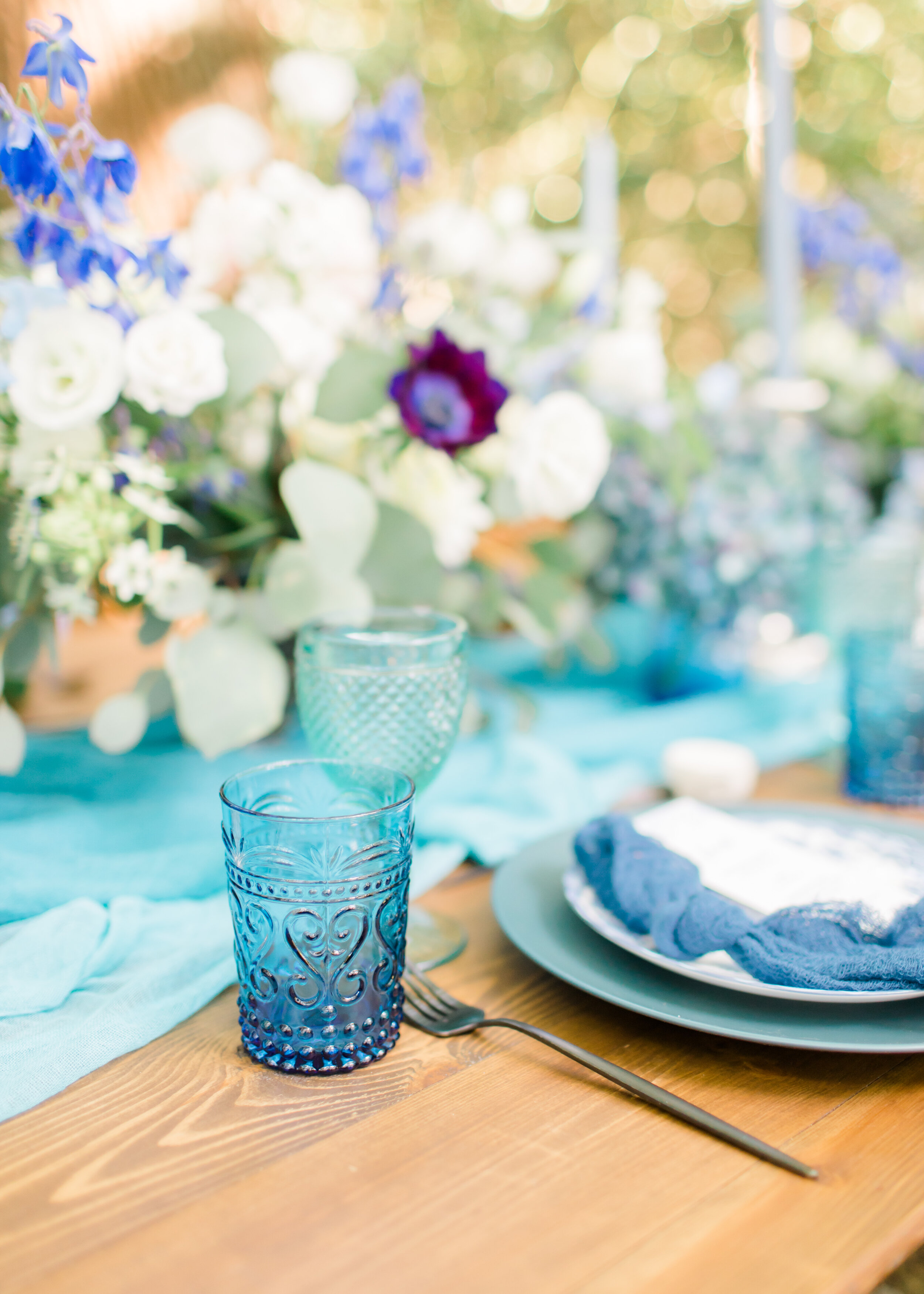 Classic Blue_Table Styling_Glassware_Decor_Wedding Inspiration_Saras Events_Natalie Stevenson
