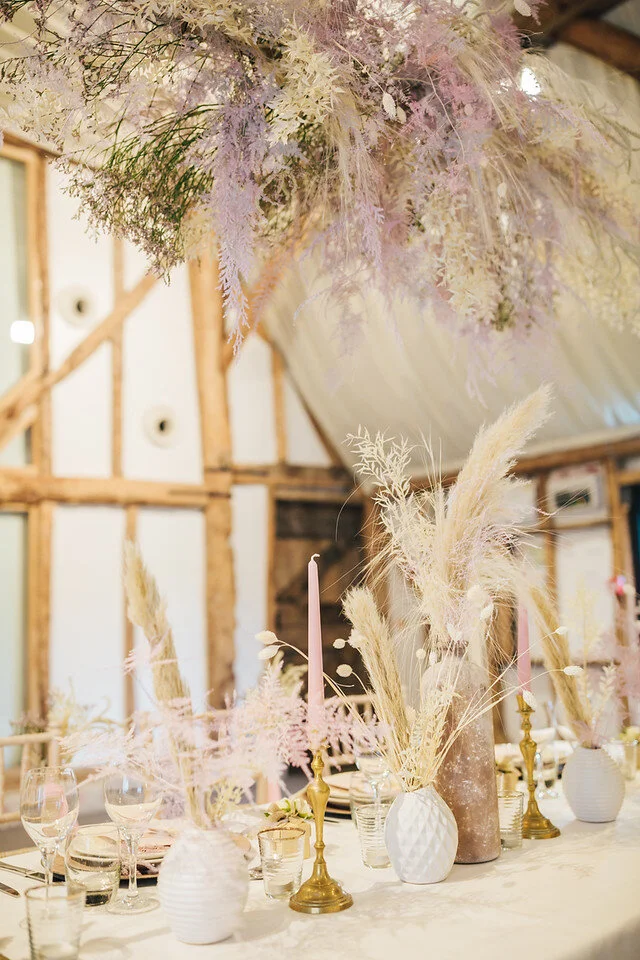Winter Wedding Inspiration_Modern Rustic Flowers_Nikkis Moments