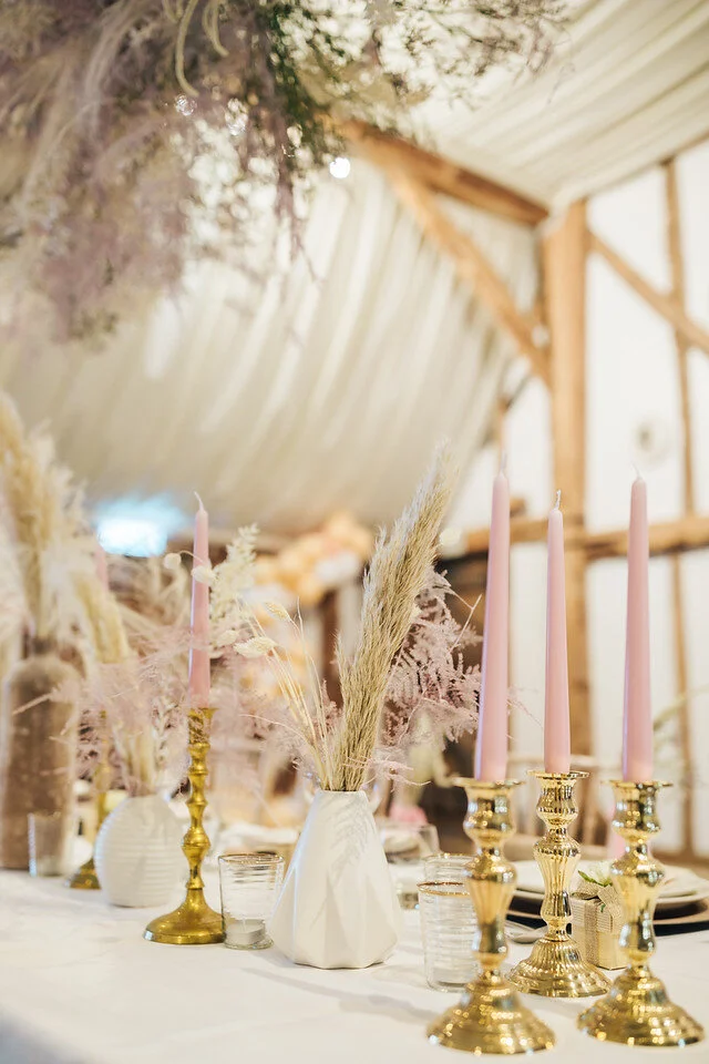 Winter Wedding Inspiration_Modern Rustic Flowers_Nikkis Moments