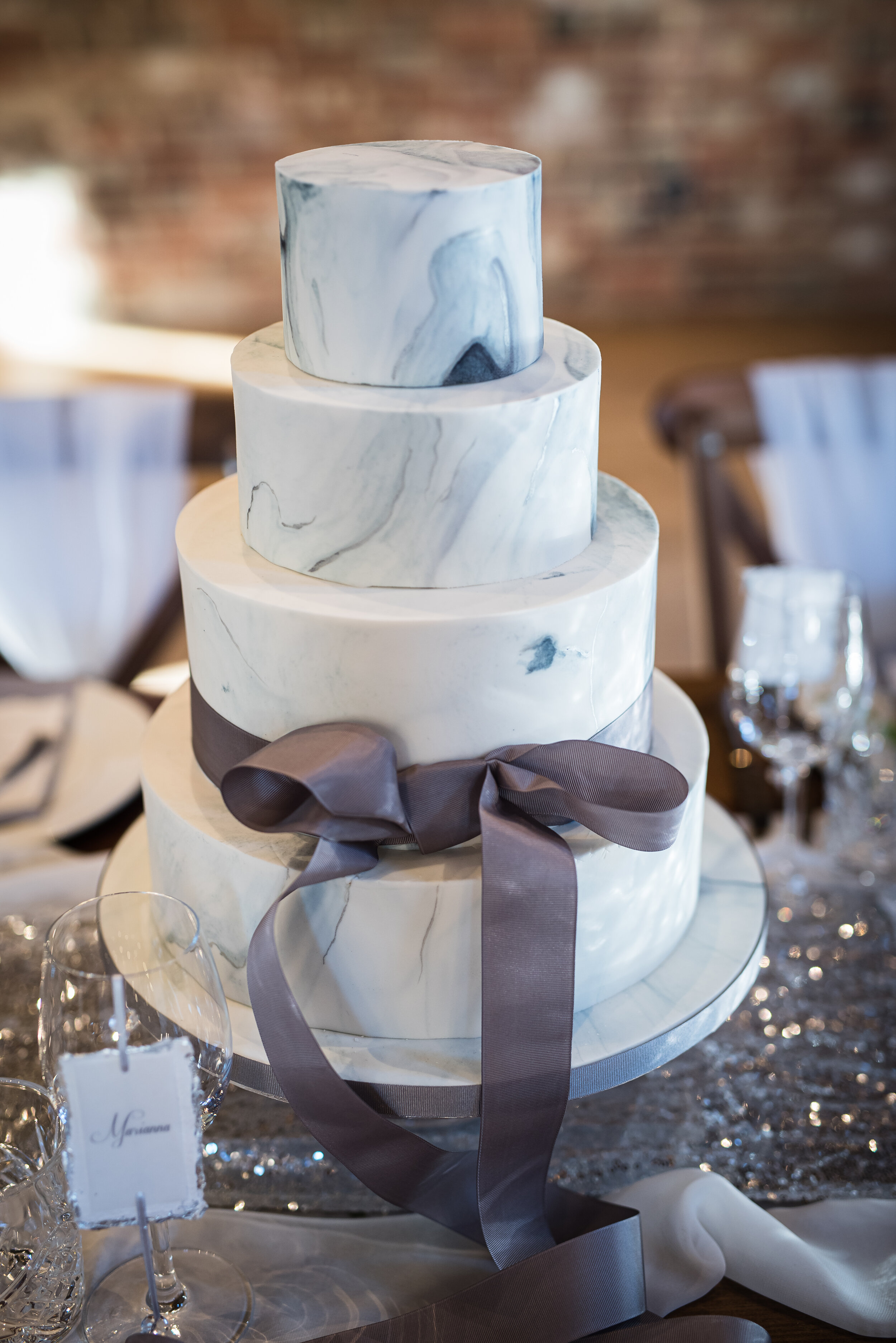 Winter Wedding Inspiration_Marbled Wedding Cake_FJS Photography
