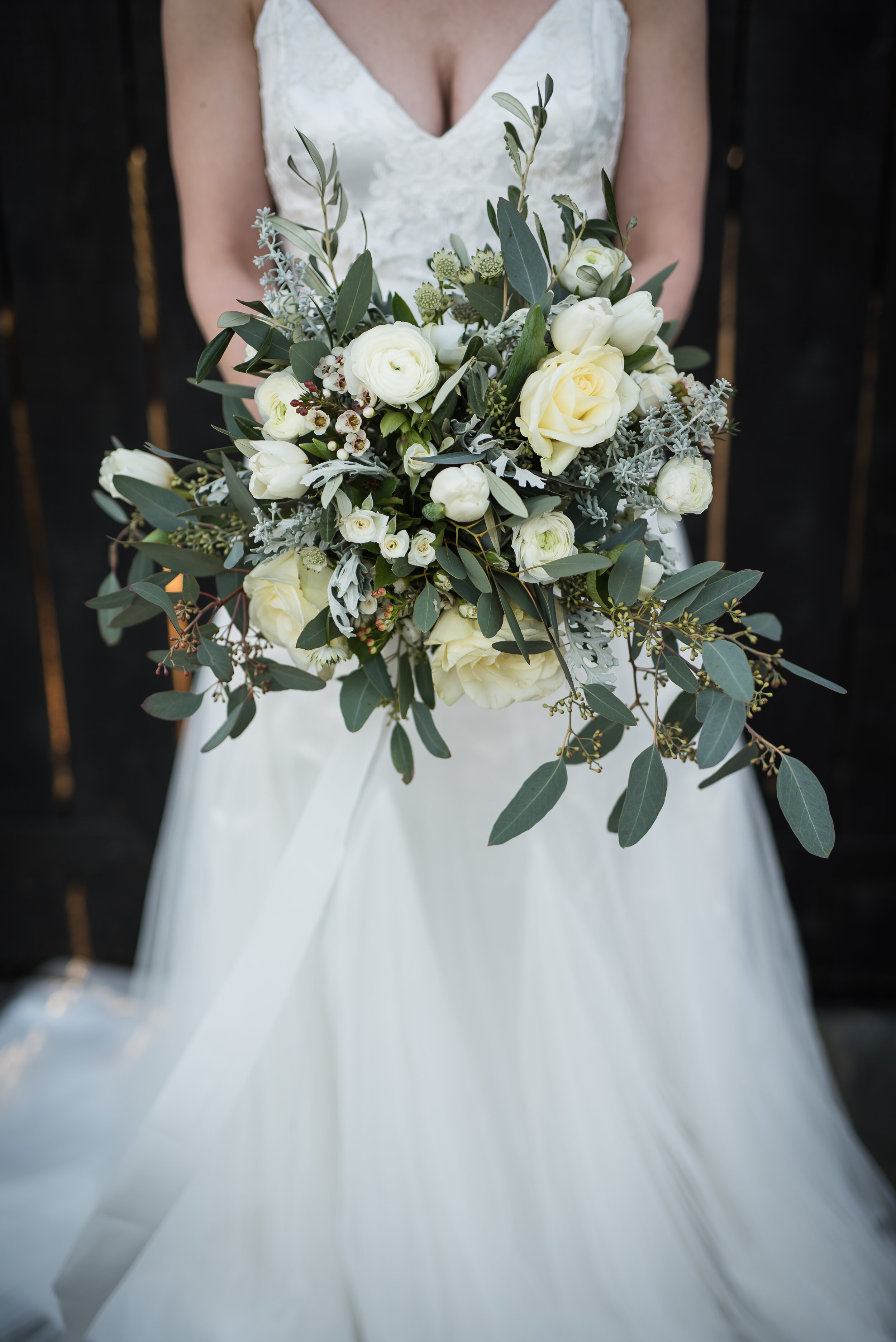 Winter Wedding Inspiration_Bridal Flowers_FJS Photography
