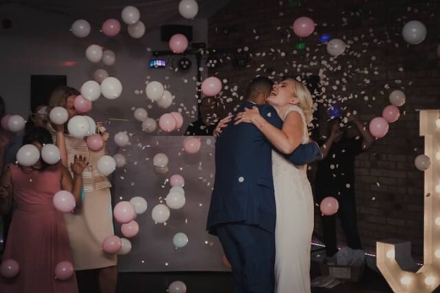 Photo Credit:  Vicky Scannell Photography , Confetti Balloon:  Creative Decorations