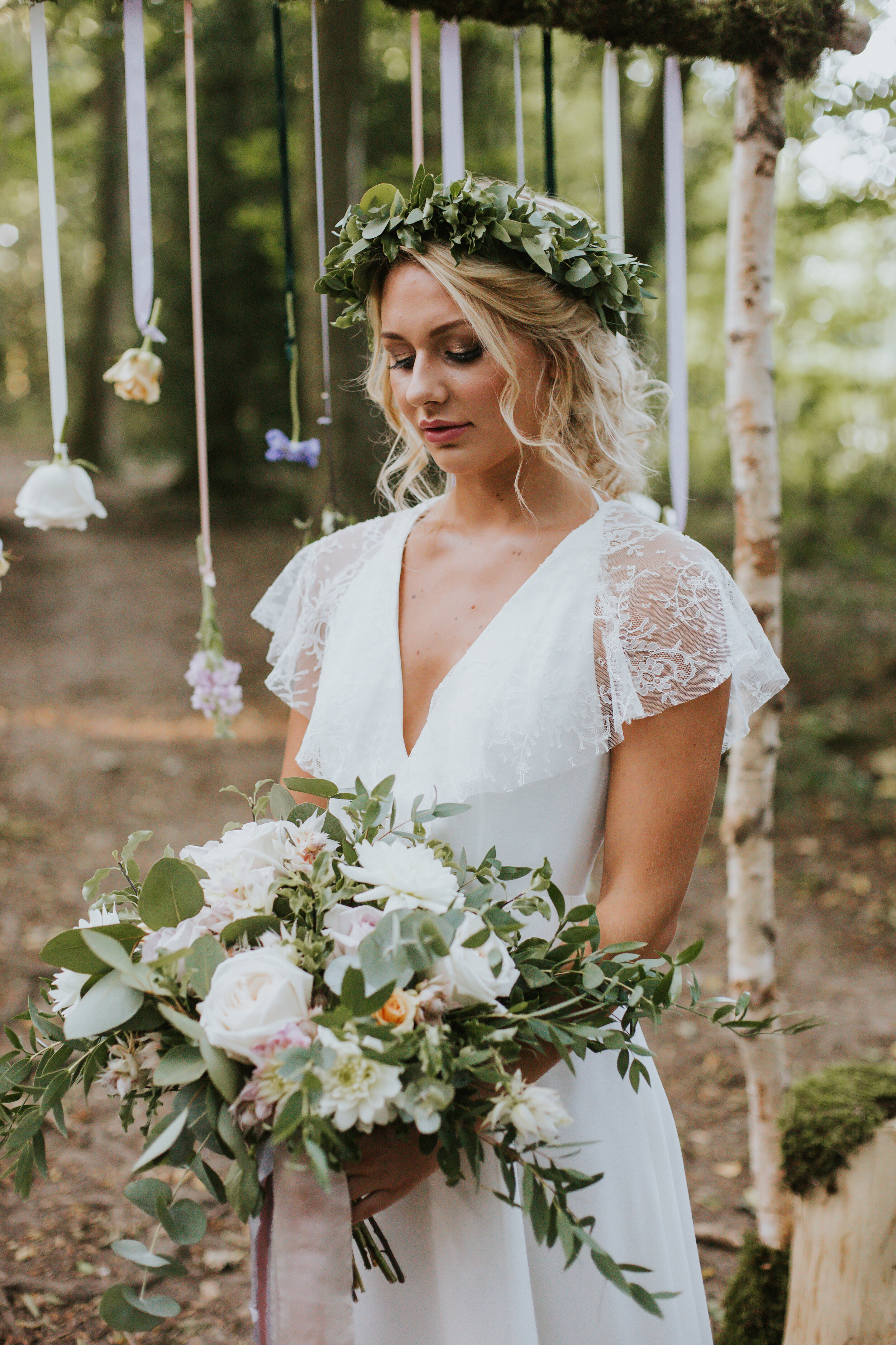 Woodland Elopement_Wedding Day_Boho Bride_Lily Lane Photography