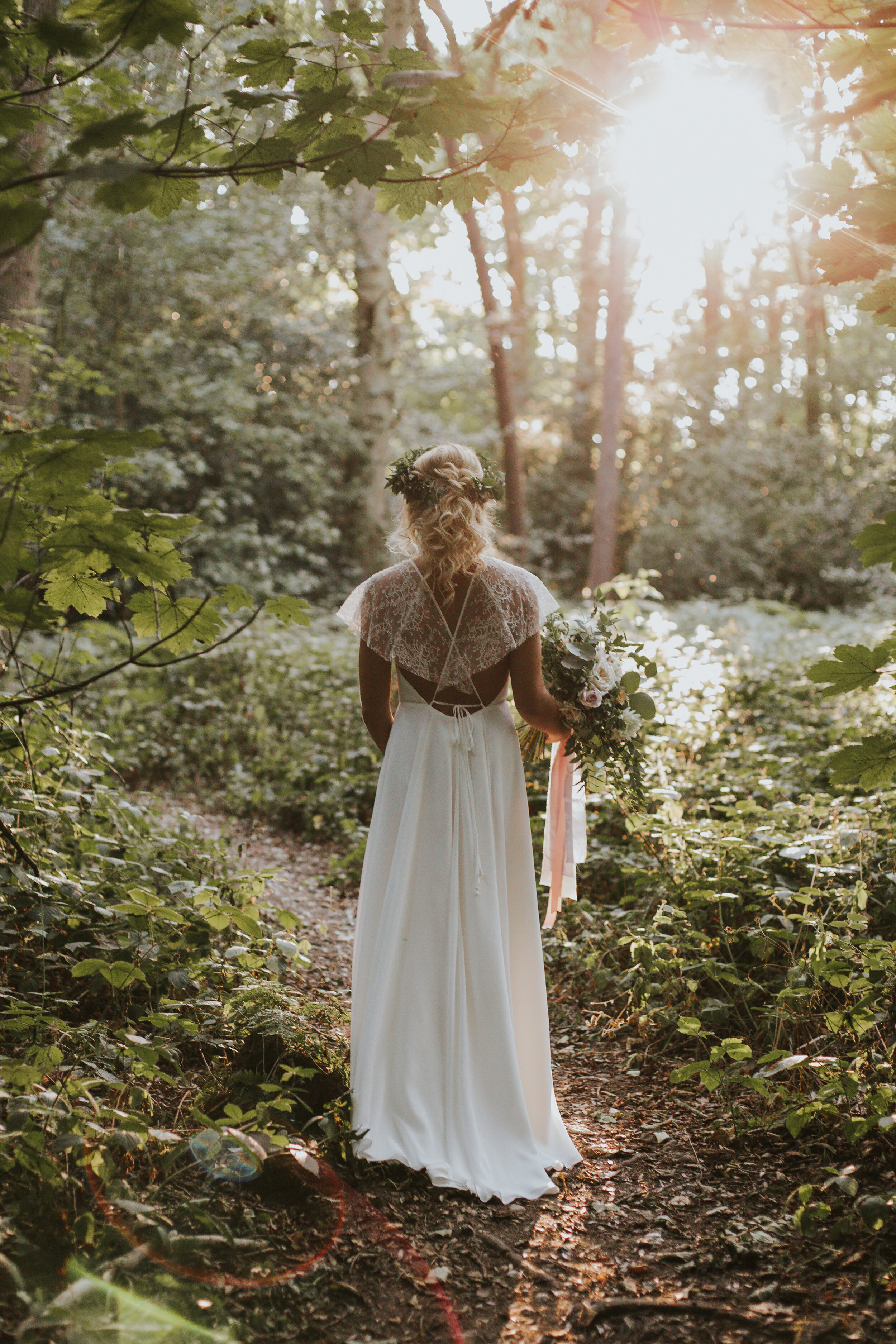 Woodland Elopement_Bridal Gown_Outside Wedding_Lily Lane Photography