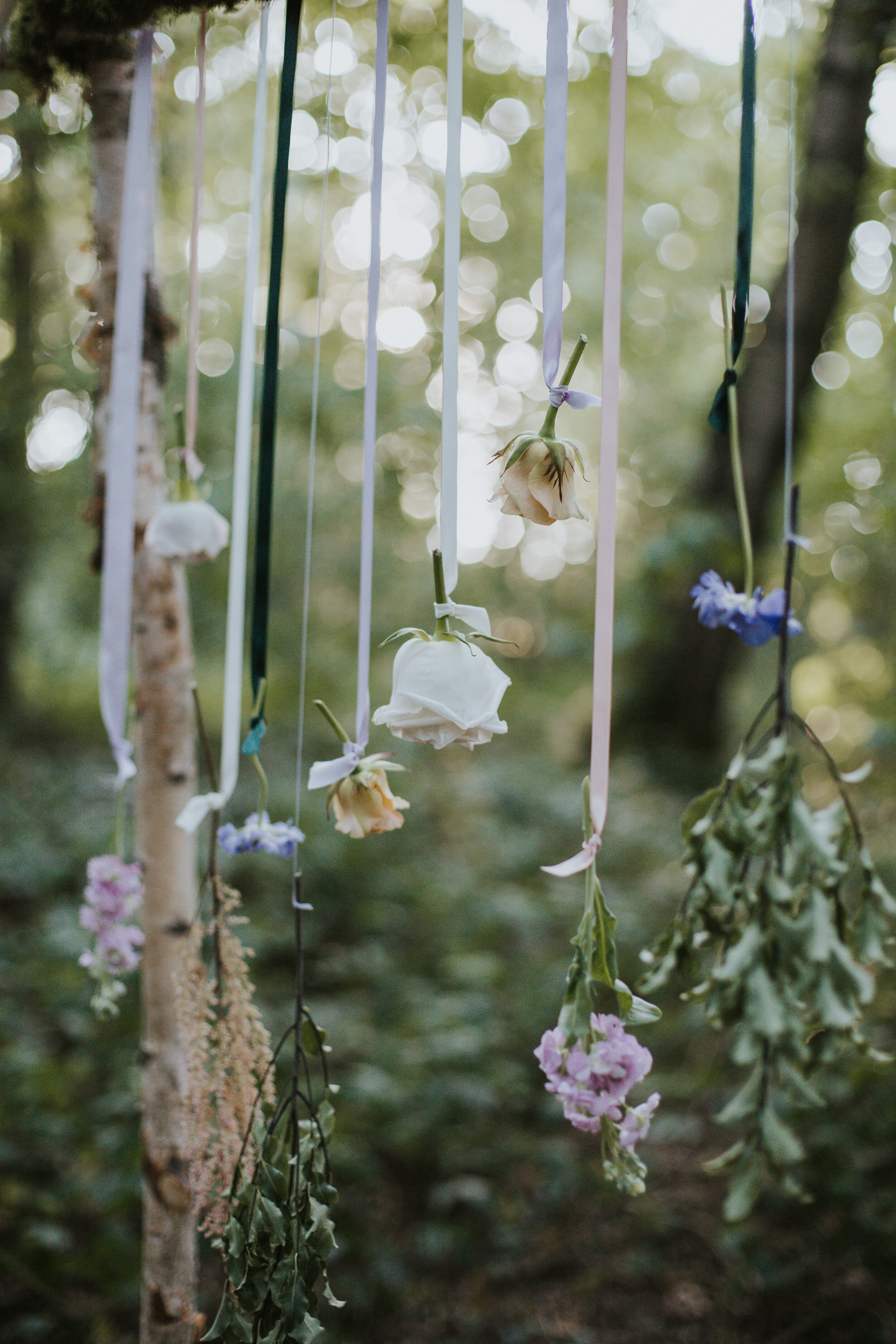 Woodland Elopement_Pasel Wedding Flowers_Lily Lane Photography