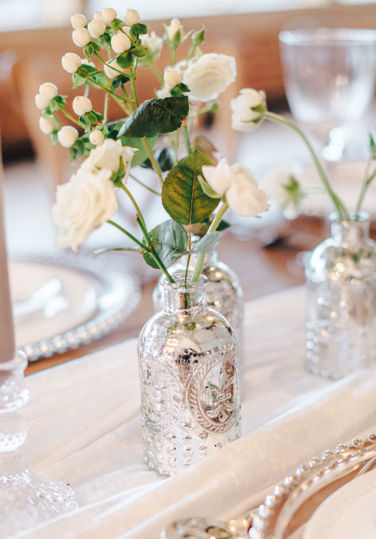 Table Styling_Elegant Tableware_Wedding Inspiration_Nikkis Moments