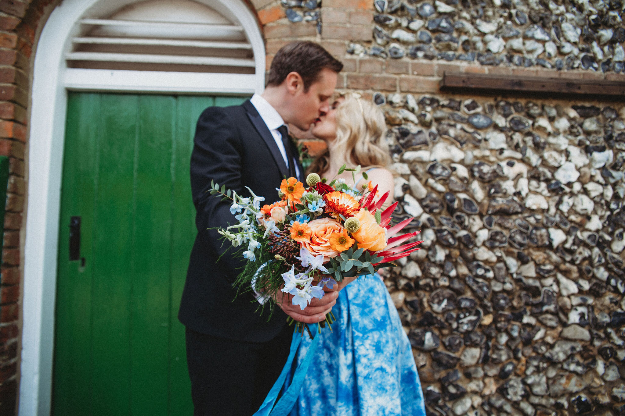 Vintage Wedding Dress_Rustic Flowers_Lisa Lyons Bridalwear_Lauren Young Photography