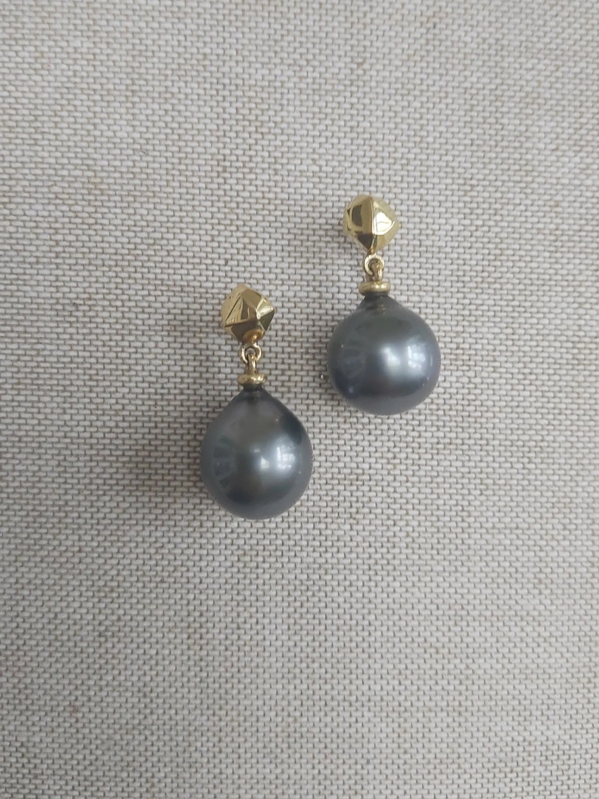 Lara  Pearl Earrings