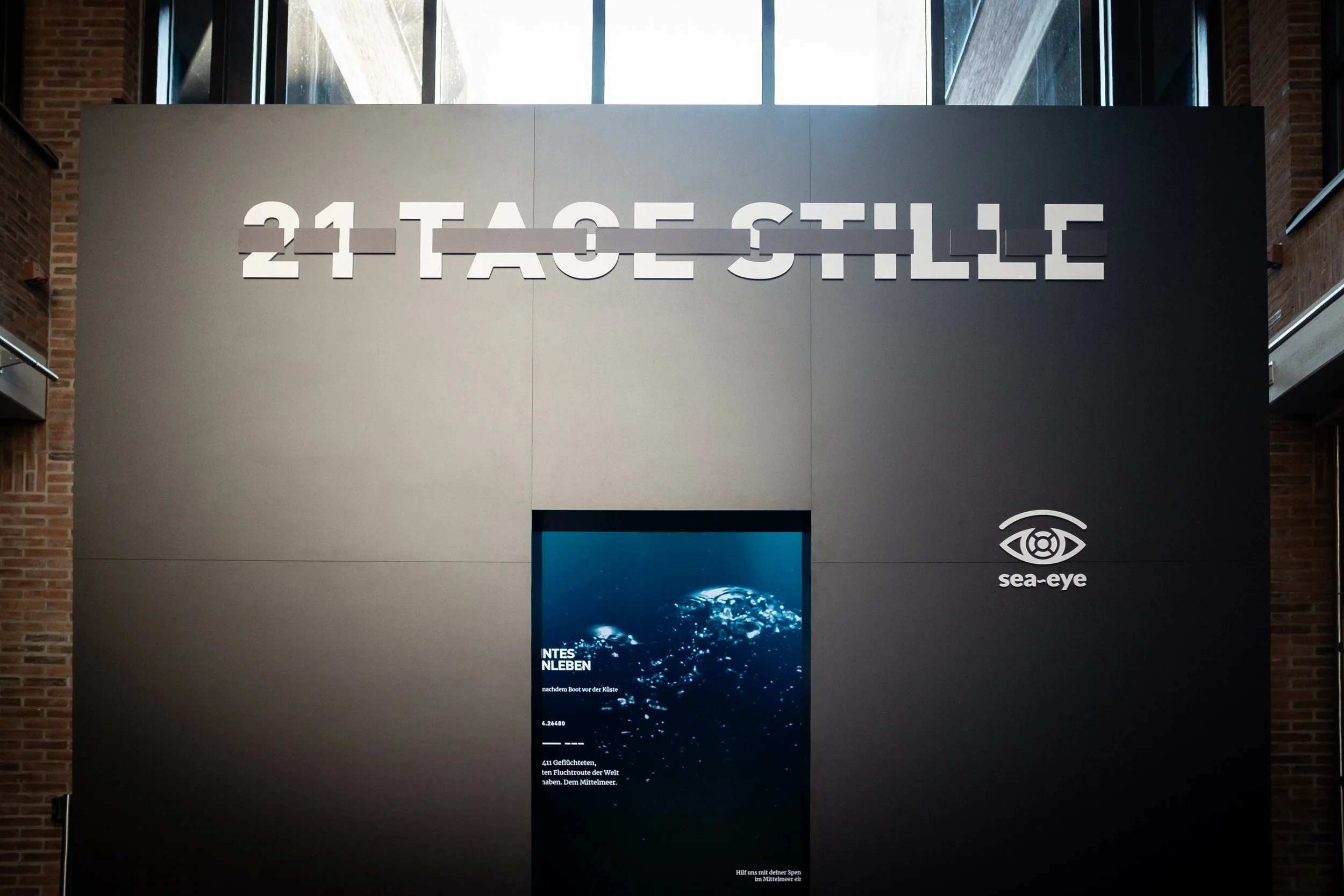 421 days of silence - instalation.jpg