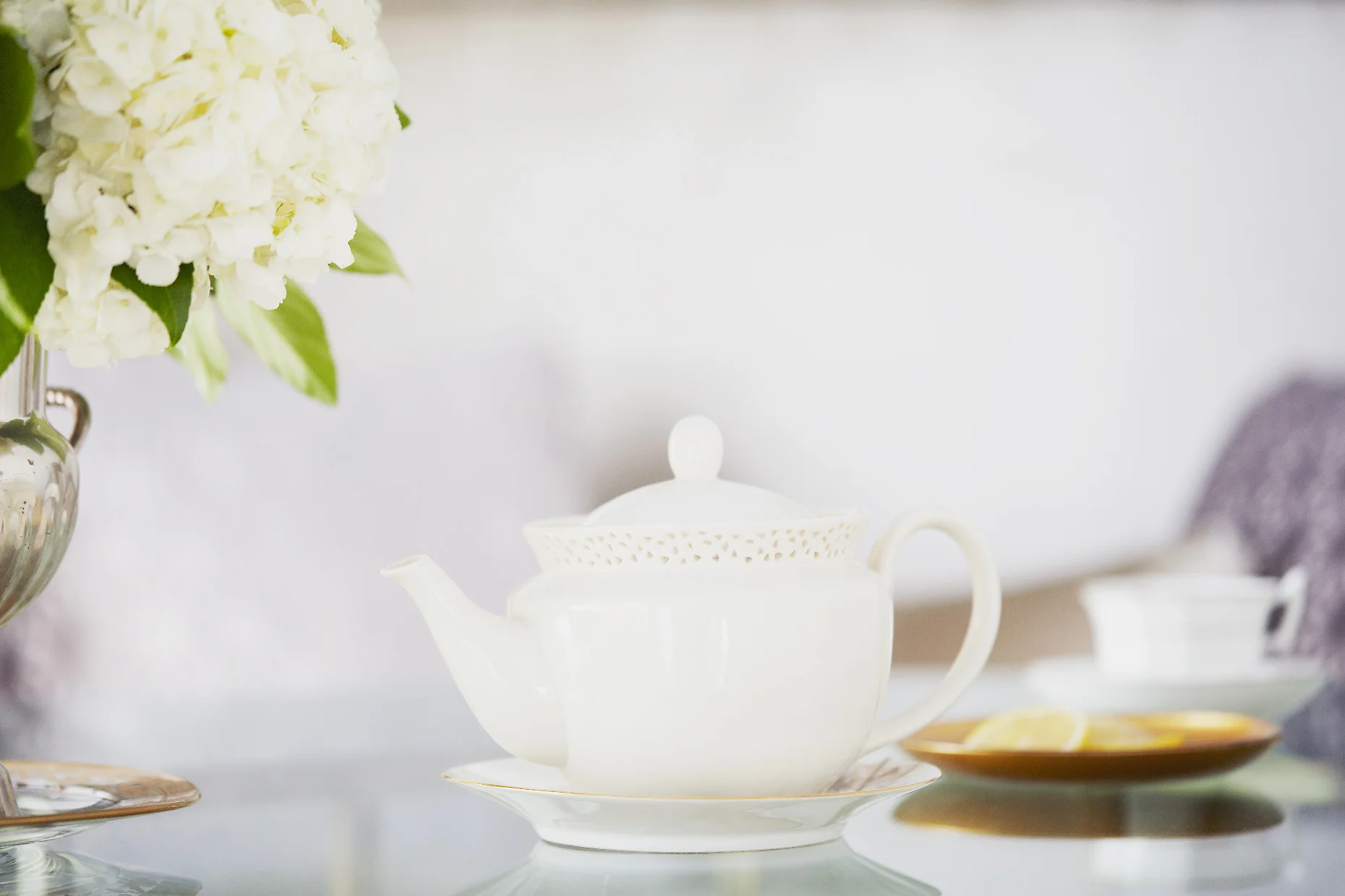 Stacey Van Berkel Photography I White tea pot