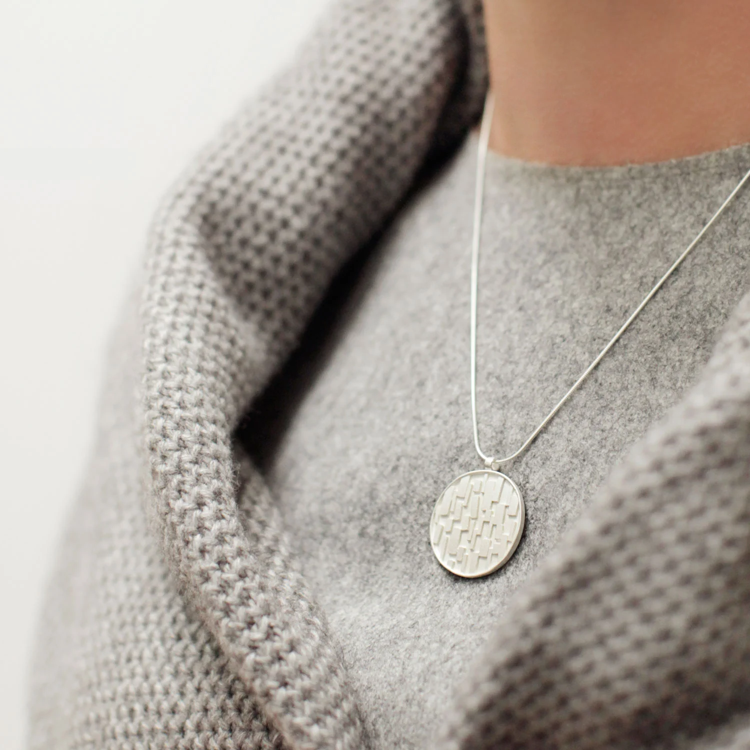 Grace-Girvan-Jewellery-Flotsam-Pendant-necklace-silver-contemporary-jewellery-orkney-scottish-Scotland-handmade-fife.jpg
