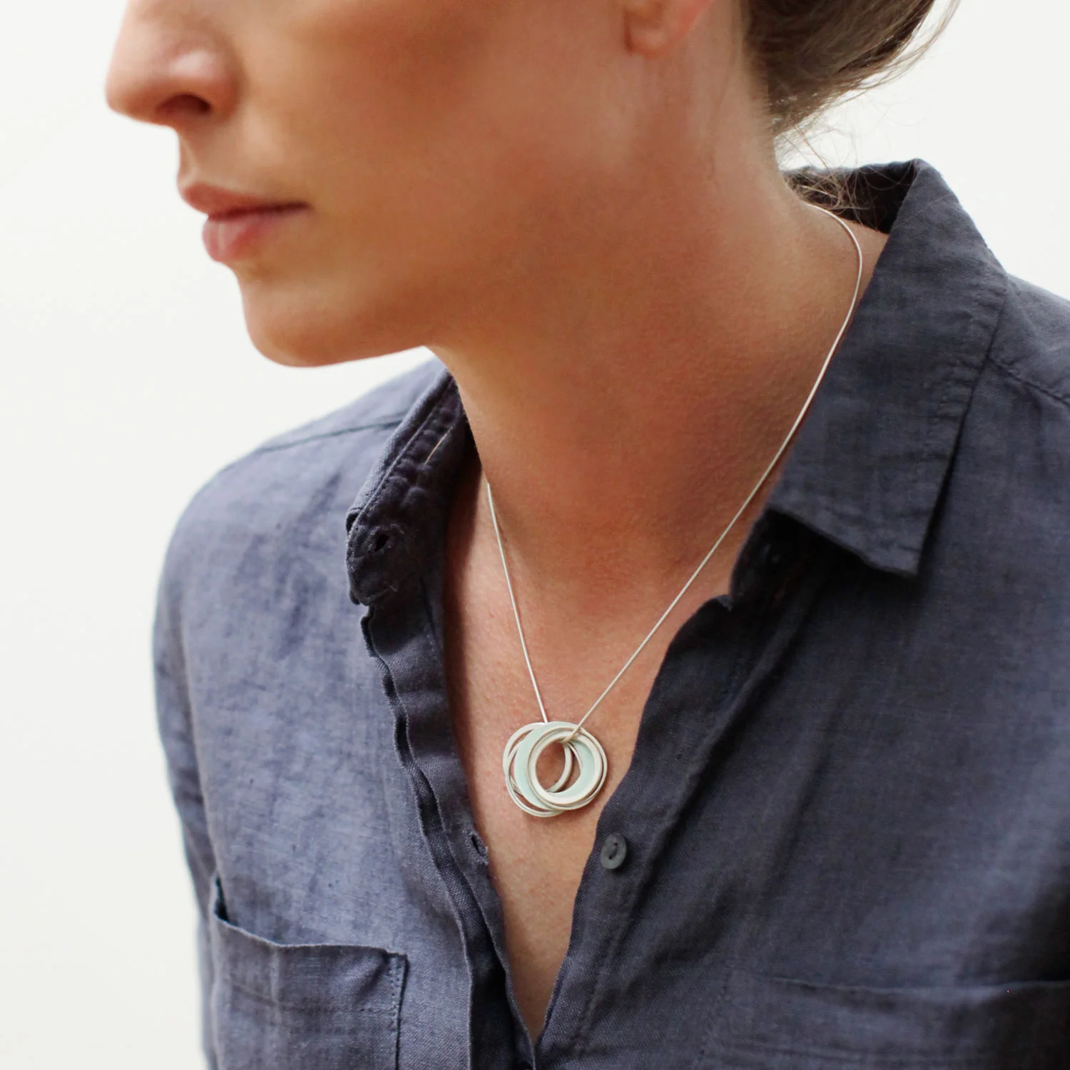 Grace-Girvan-Jewellery-Enamel-hoop-pendant-necklace-silver-contemporary-jewelery-orkney-scottish-Scotland-handmade-fife.jpg