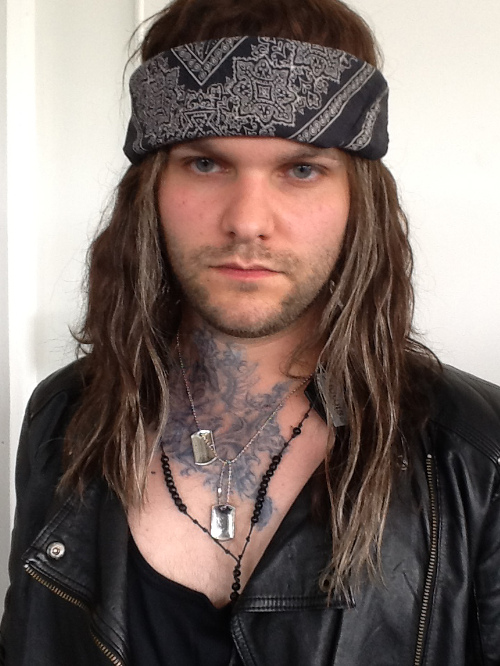 Maquillage et tatouage pour la SAQ