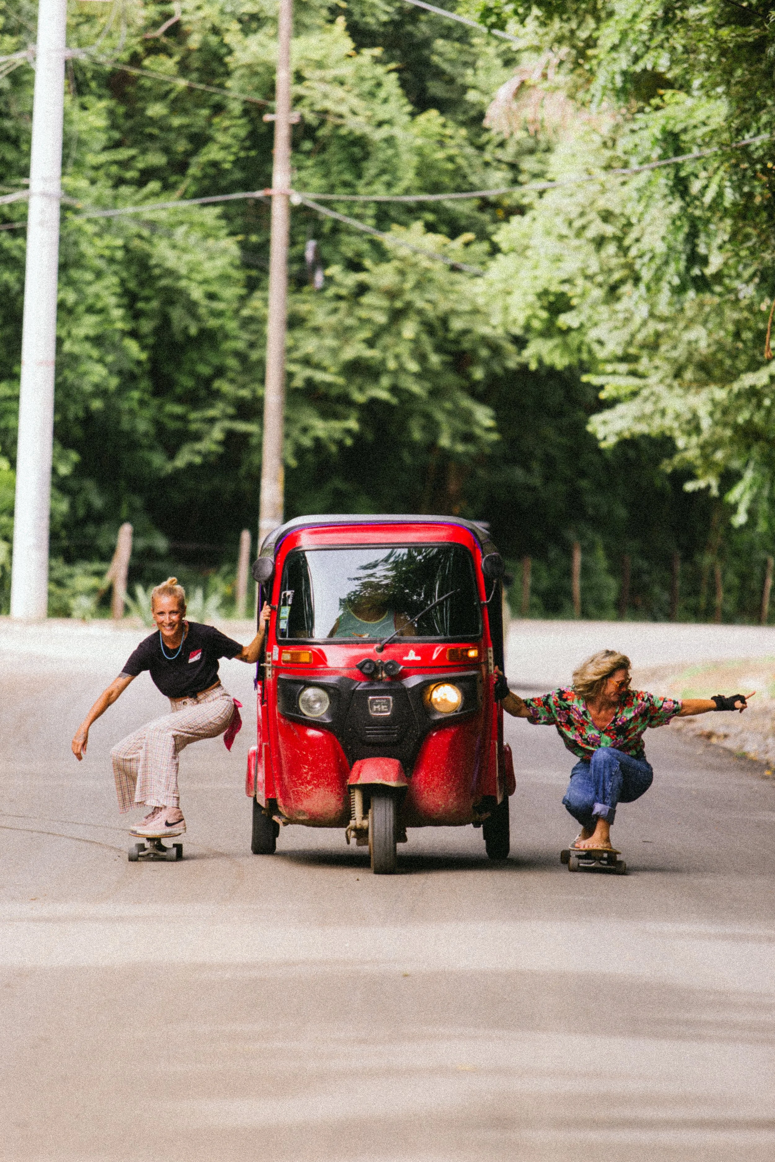 HOW DO I GET AROUND WHILE IN NOSARA, COSTA RICA?