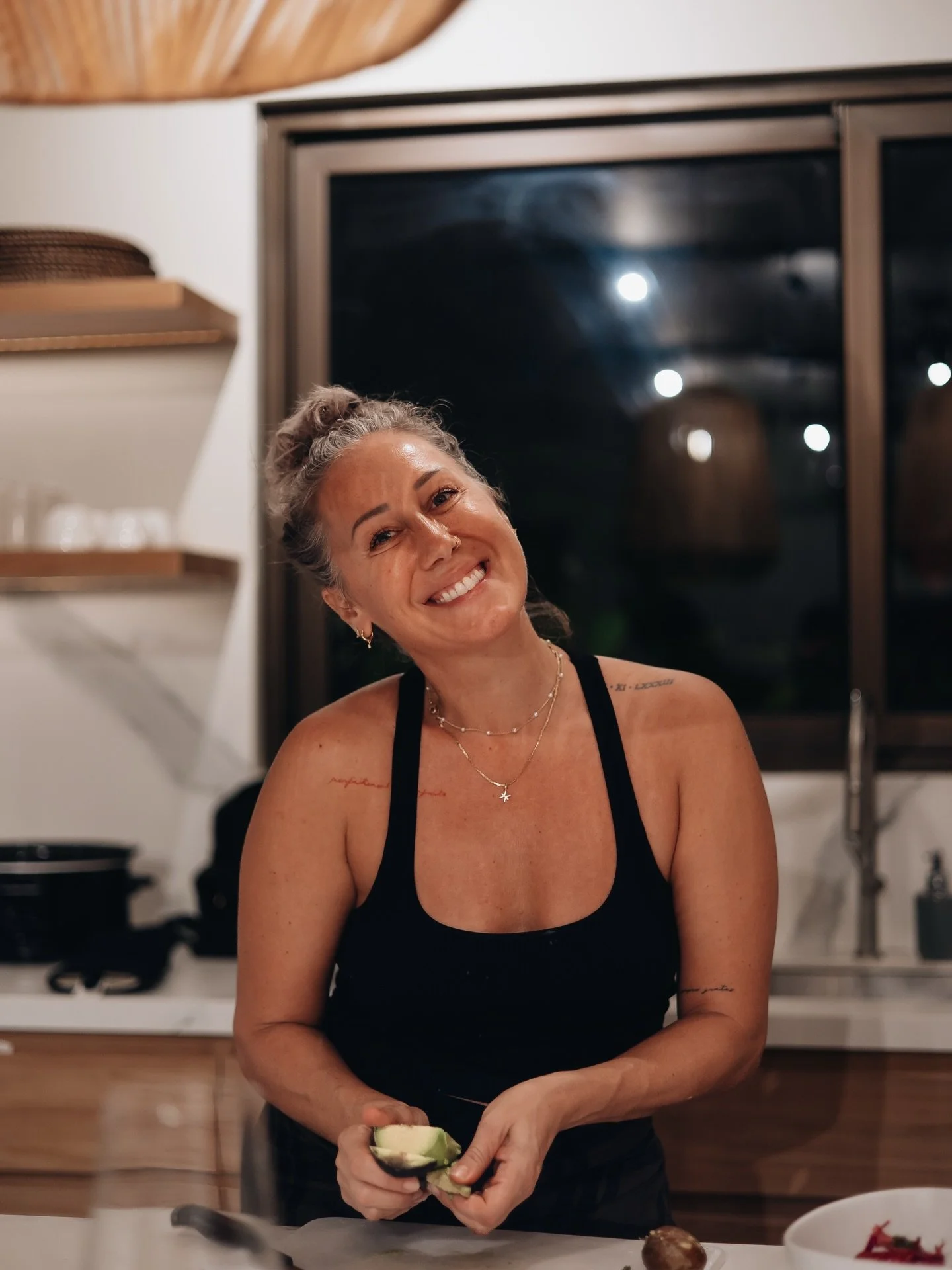 We have been WAITING to post this! 

This is Mireille. {Pronounced MI-RAE, but French it up}. 

Mireille is fluent in three languages. Mireille is a surf queen. Mireille is a fellow girl BOSS. 

Before Nosara, Mireille traveled the world as a flight 