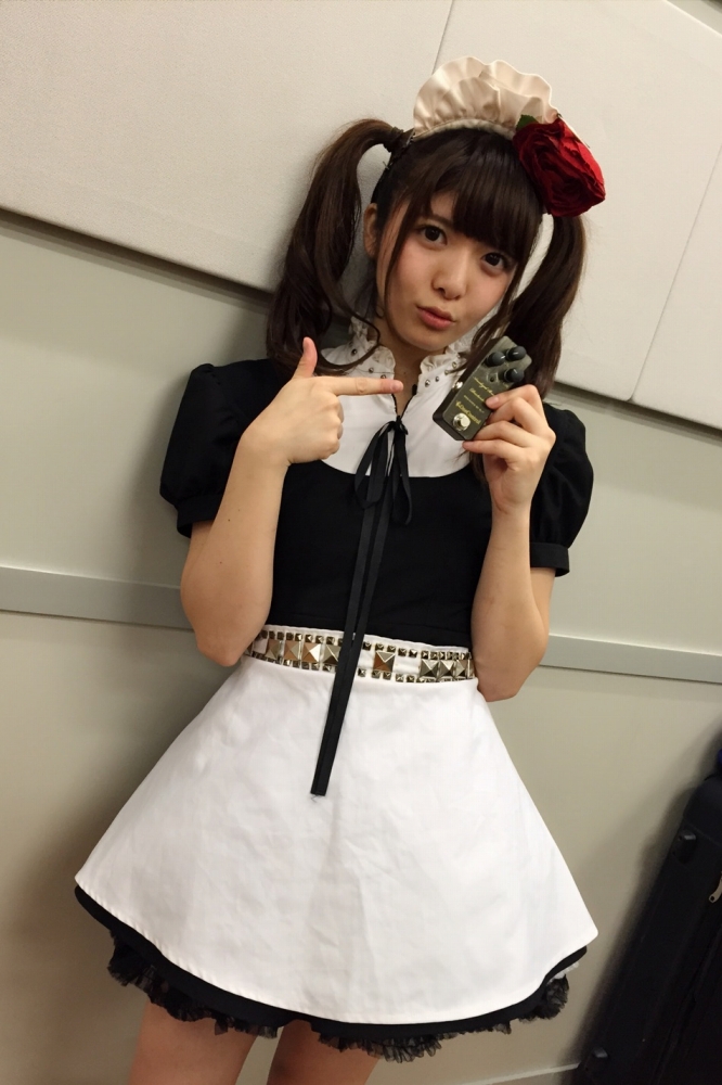 ブログ Band Maidの小鳩ミクさんがanodized Brown Distortionを使用中です Lep International ブログ Band Maidの小鳩ミクさんがanodized Brown Distortionを使用中です Lep International