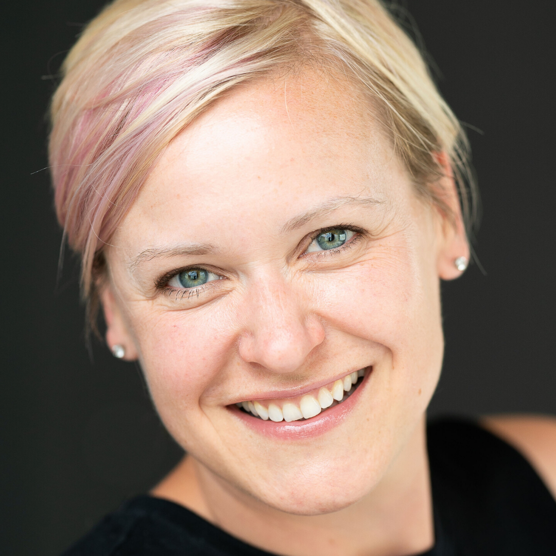 headshotcarol.png