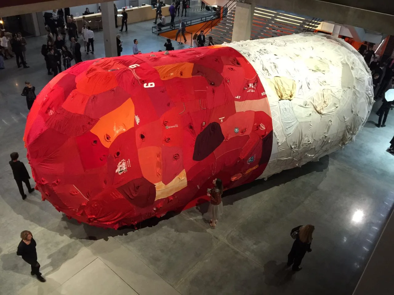 容人所不“融”的“精神之器”－尹秀珍的圆融之境