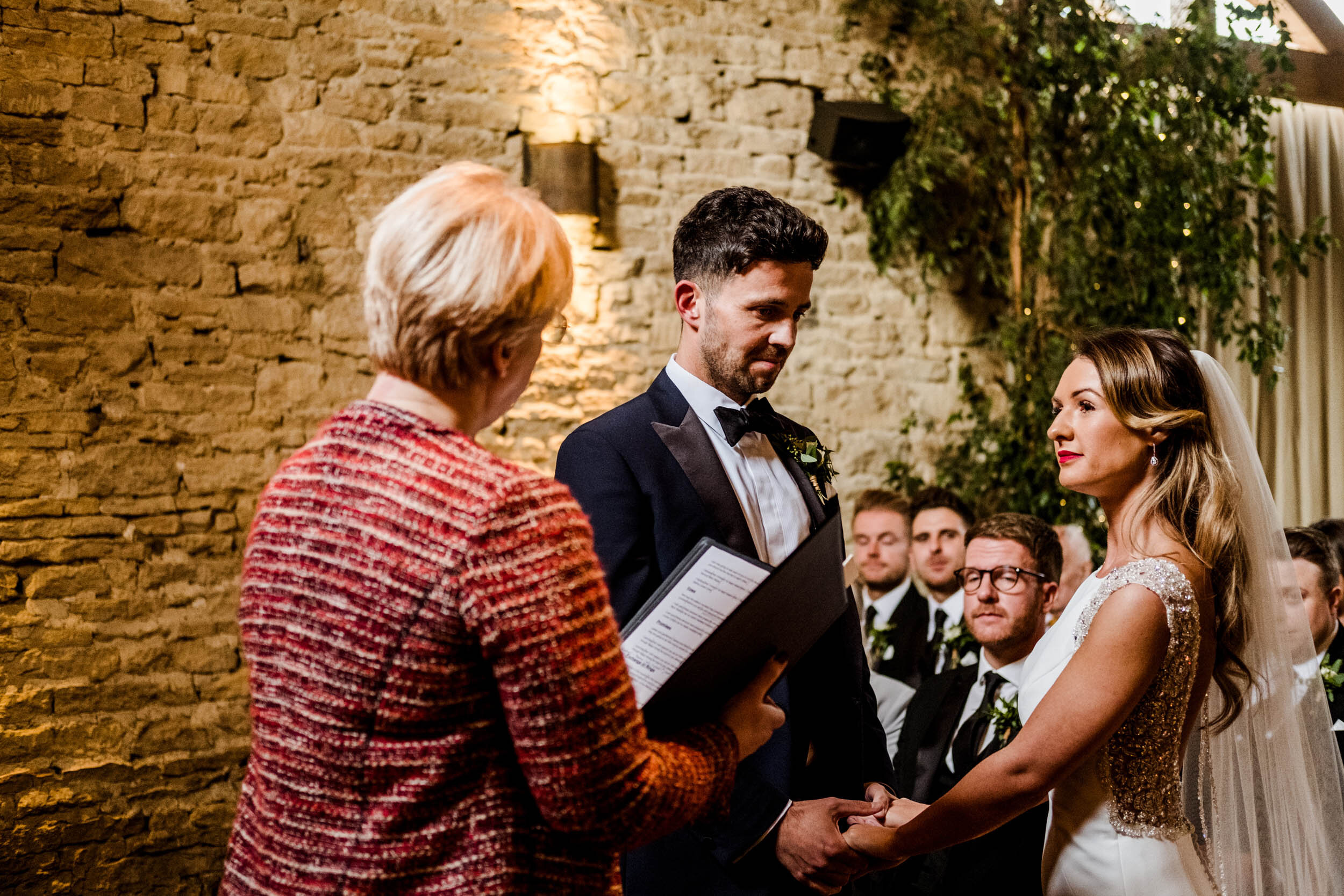 Cripps-Barn-Documentary-Wedding-Photography-0020.jpg