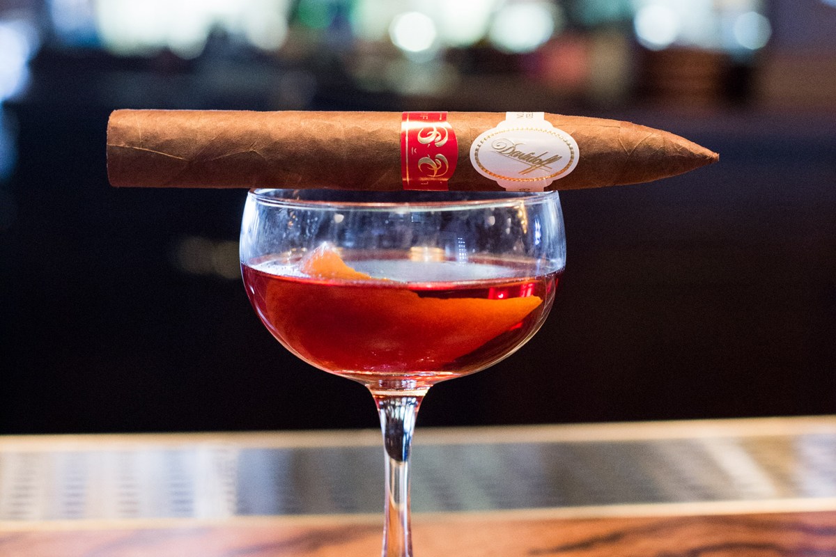 cigar_martini_2.jpg