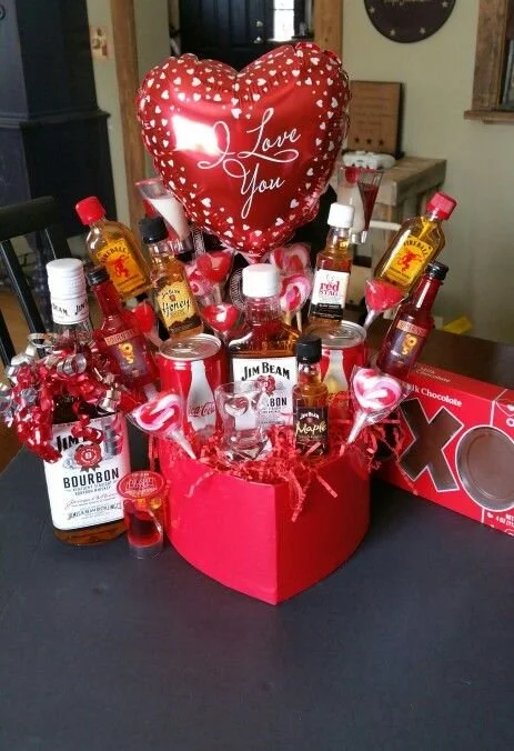 ❤ Valentines Chocolate &amp; Booze Buffet ❤