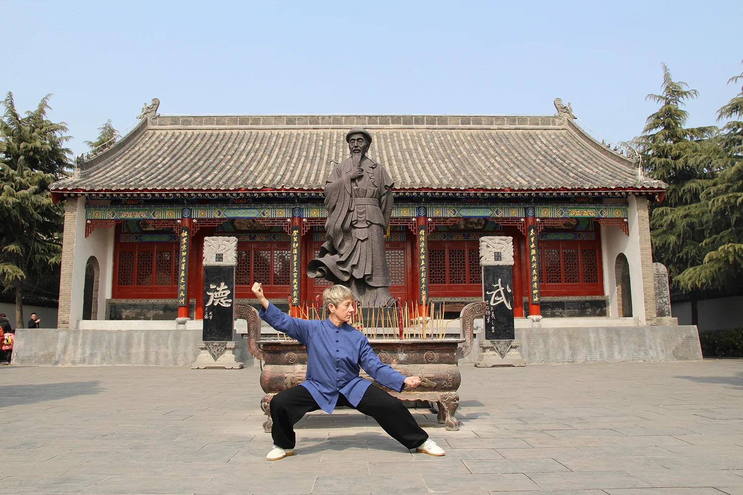 Embrace The Moon Tai Chi And Qigong School In Seattle - 