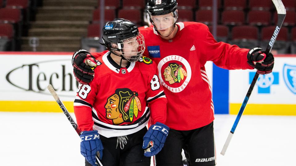 chicago blackhawks hockey fights cancer jersey