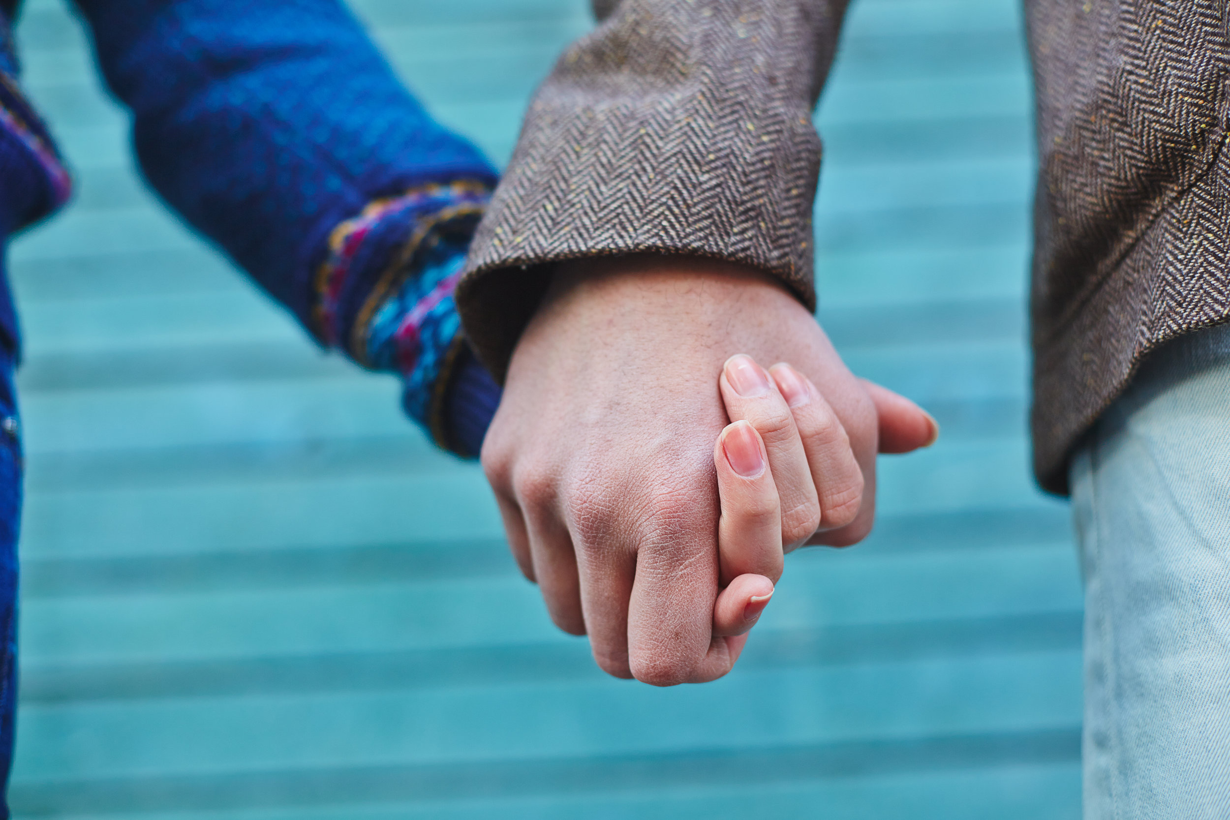hands-of-lovers-P9G76QM.jpg