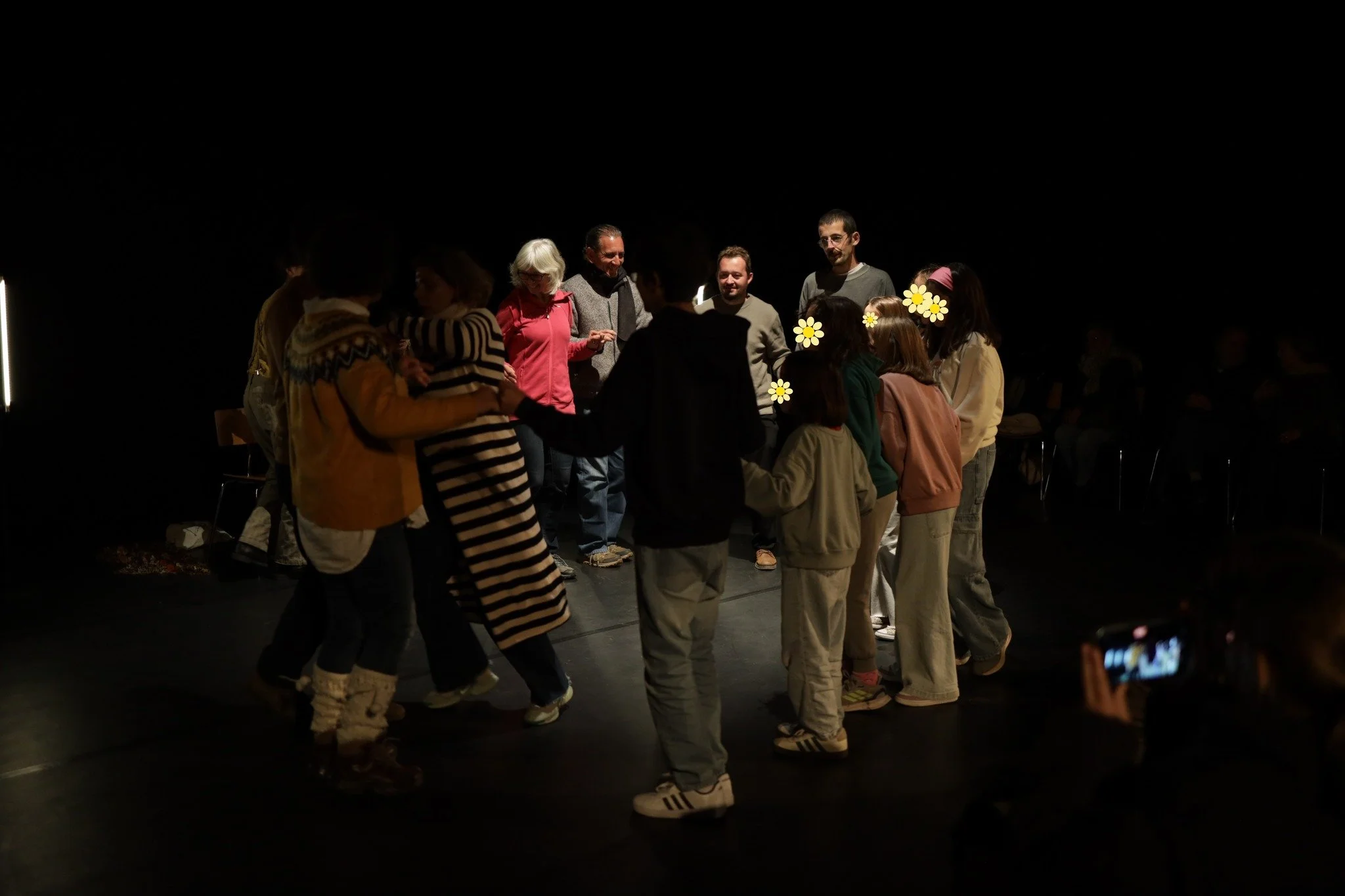 2 Baile à meia-luz © Arte das Musas 2025.jpg