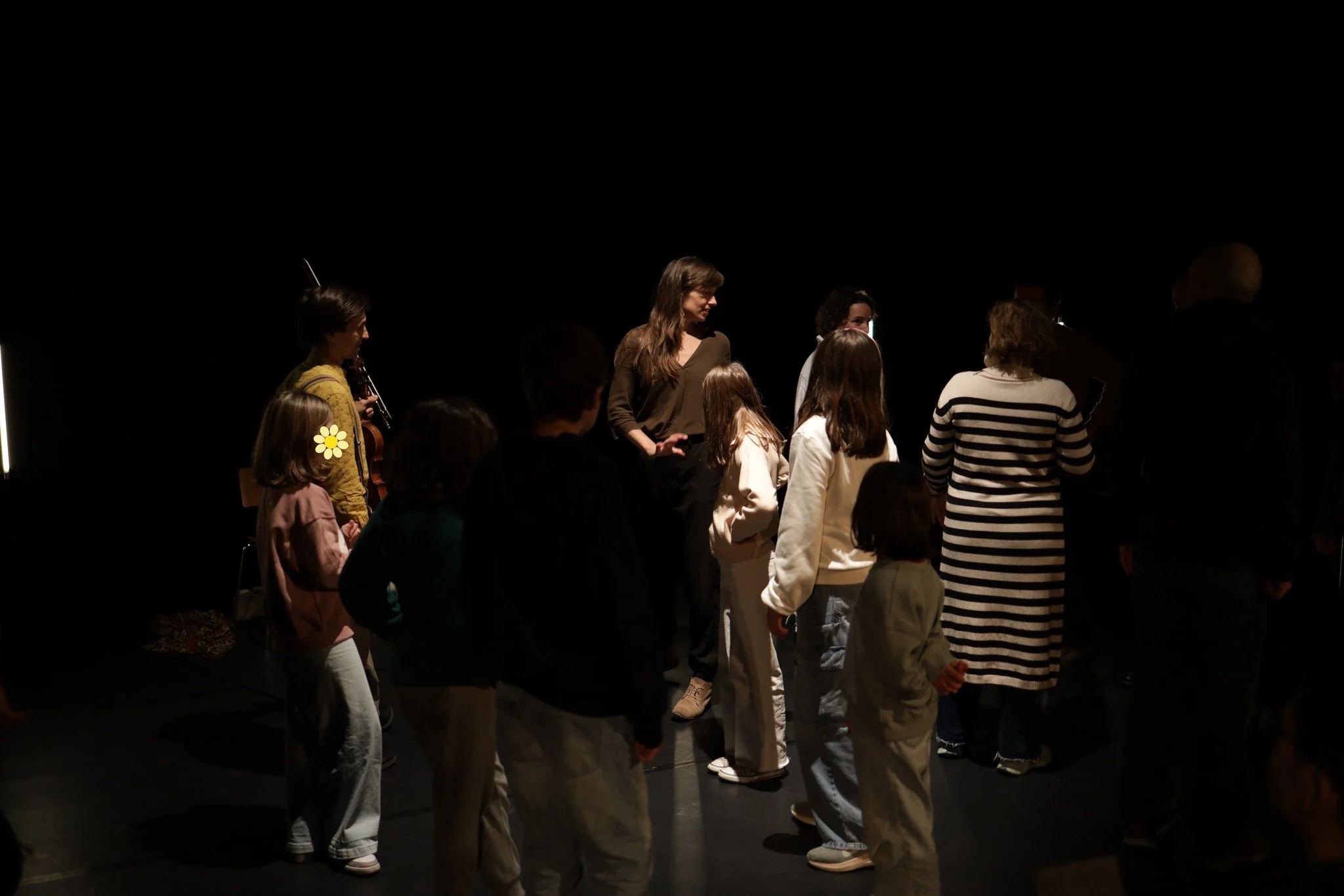 6 Baile à meia-luz © Arte das Musas 2025.jpg