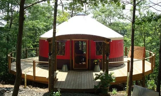 Yurt.jpg