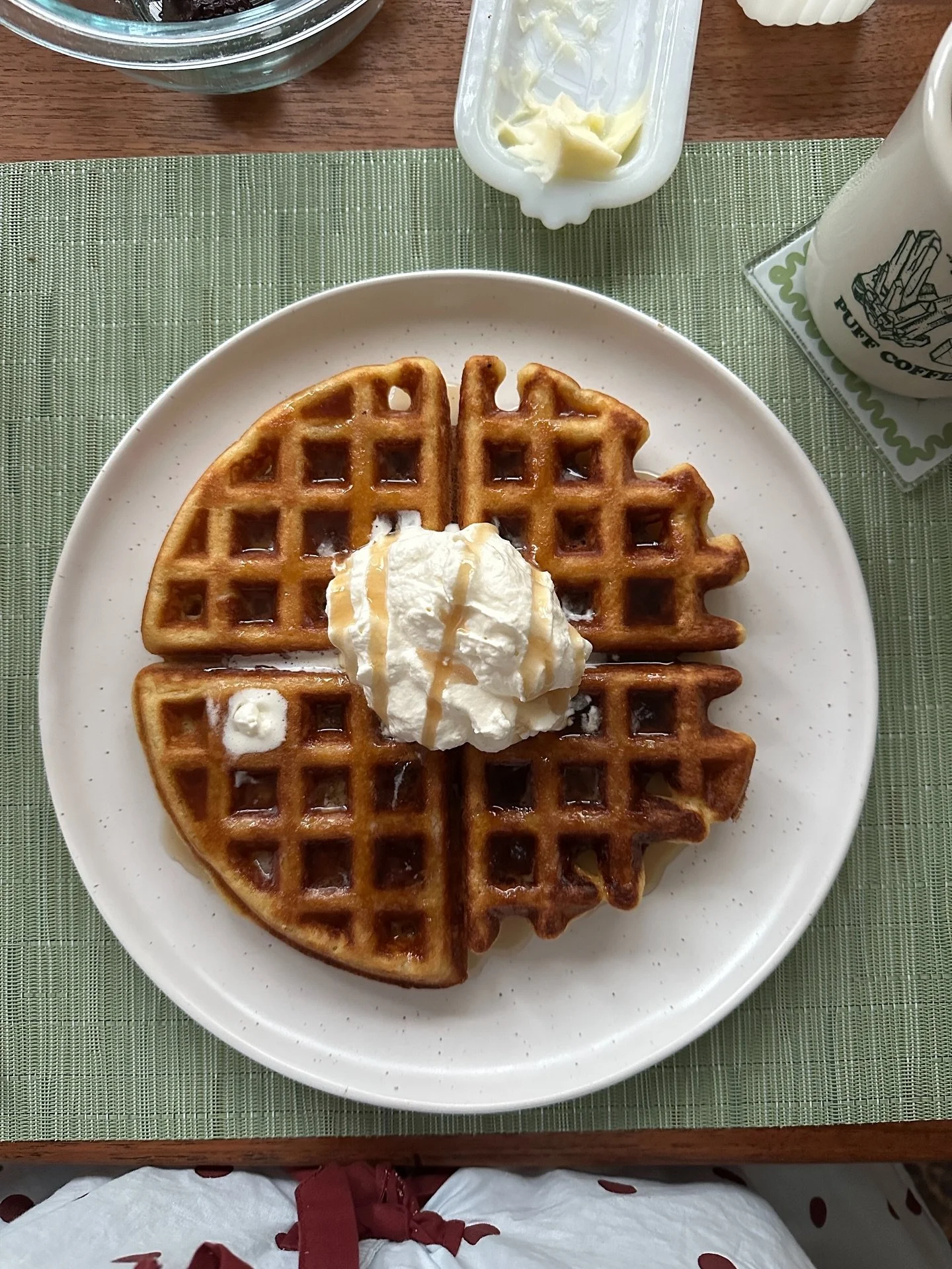 this weekend in portland
1. buttermilk waffles for breakfast &mdash; peekaboo @damsonmadder favorite pjs
2. clean @ the yoga studio 
3. how gorgeous @thisiswoowoo 
4. italian grinder &amp; steak sandwich from @lottieandzulas 
5. library haul @multnom