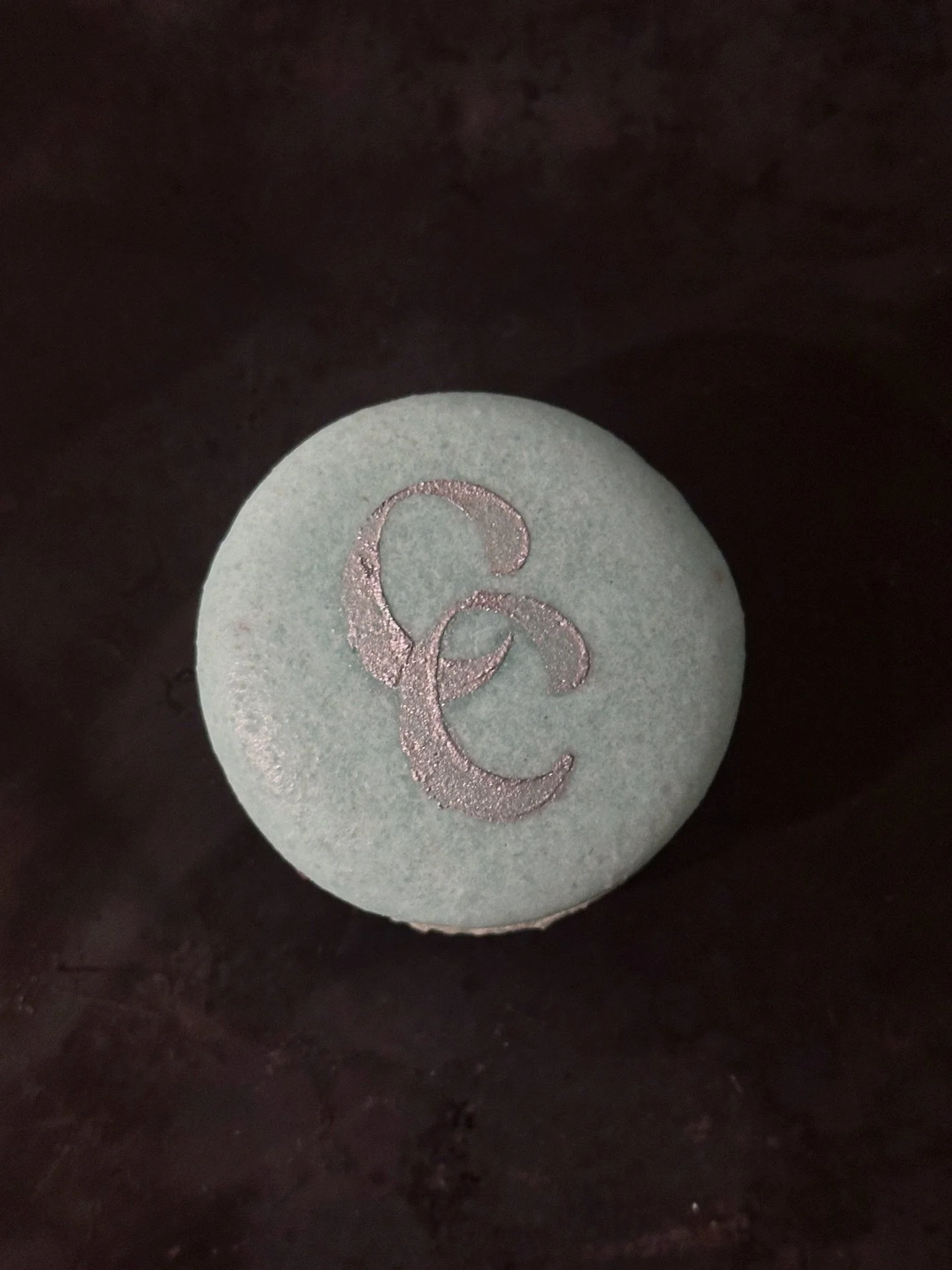 custom vanilla macarons with coconut dark chocolate ganache for @corecollective.pdx valentine&rsquo;s day 🤍