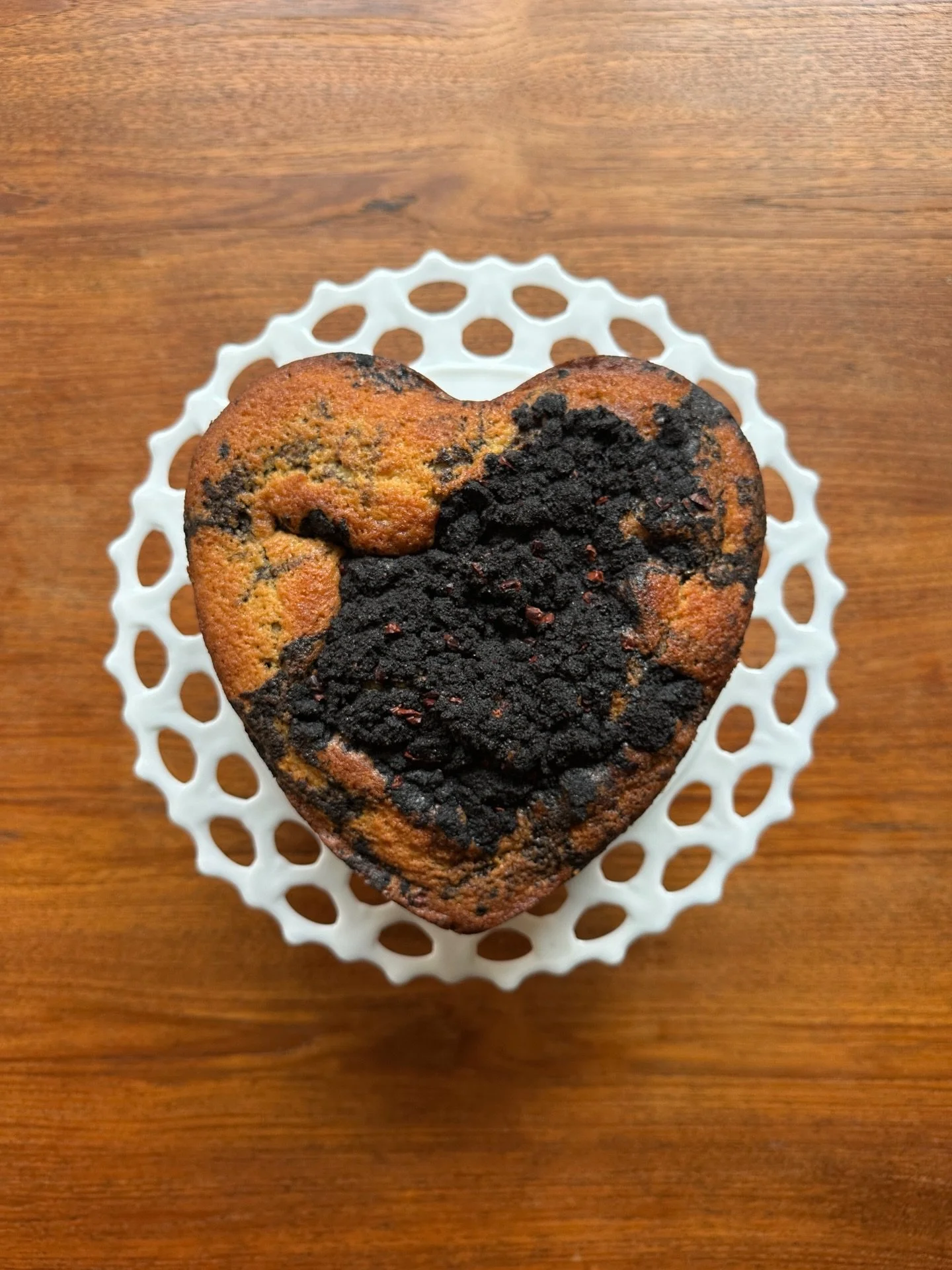 and for the lady, perhaps an espresso marble cake from @thaliaho&rsquo;s wild sweetness? 🤎