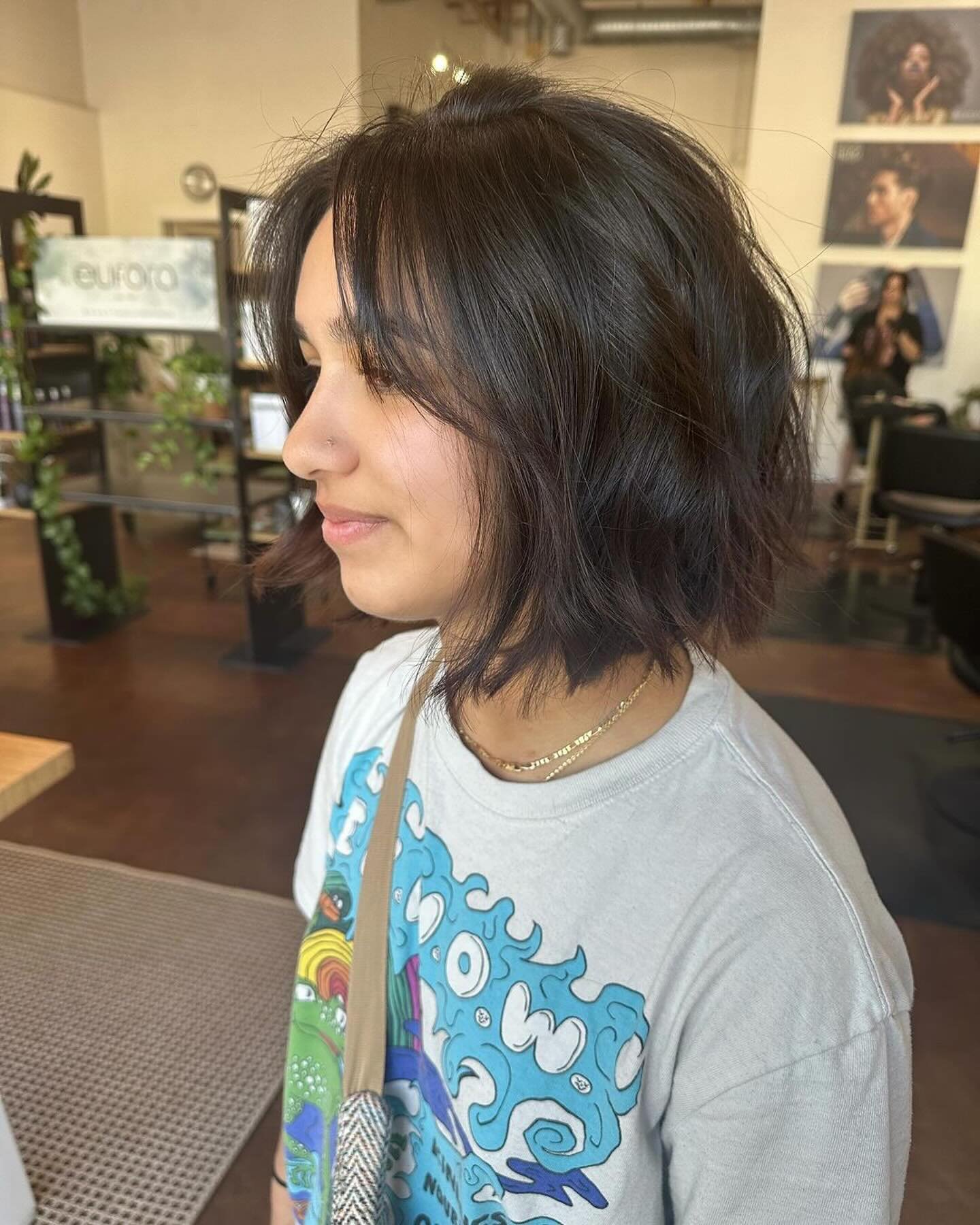 ✂️

 @jenntle.hues
・・・
My girl was ready to let go of the length and old color to come back to her natural color with a fun &amp; flirty bob. 

Sometimes, shedding old layers isn&rsquo;t just about changing your look, it&rsquo;s about reclaiming your