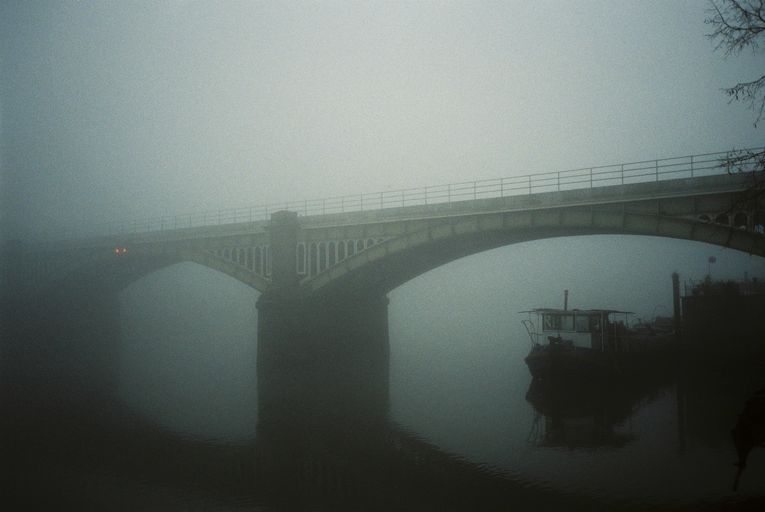 London's Richmond photographed on foggy morning. Taken with a Olympus MjuII camera and Fuji 400H film. By Dmitry Serostanov.