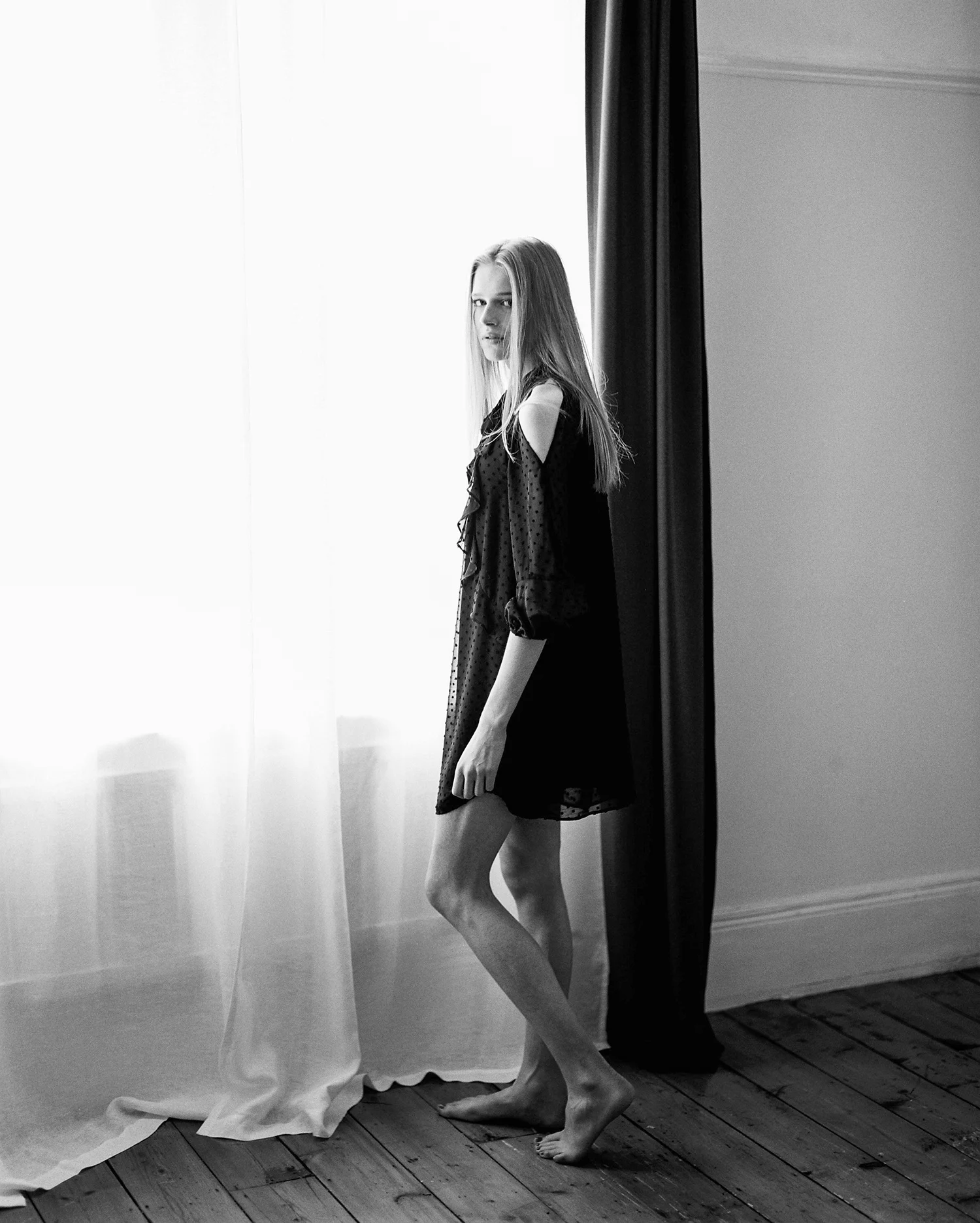 Emily Unkles for Elite London by Dmitry Serostanov